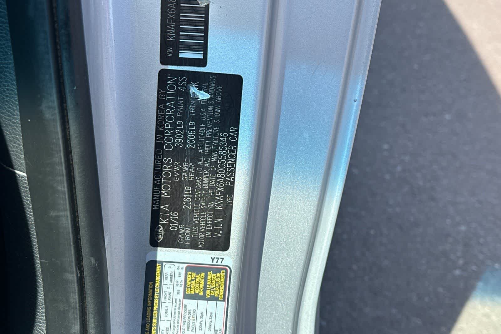 Thumbnail: 2016 Kia Forte - 32