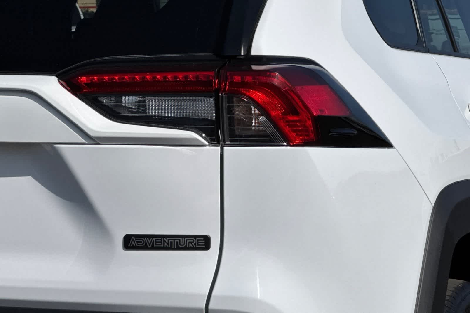 Thumbnail: 2024 Toyota RAV4 - 31