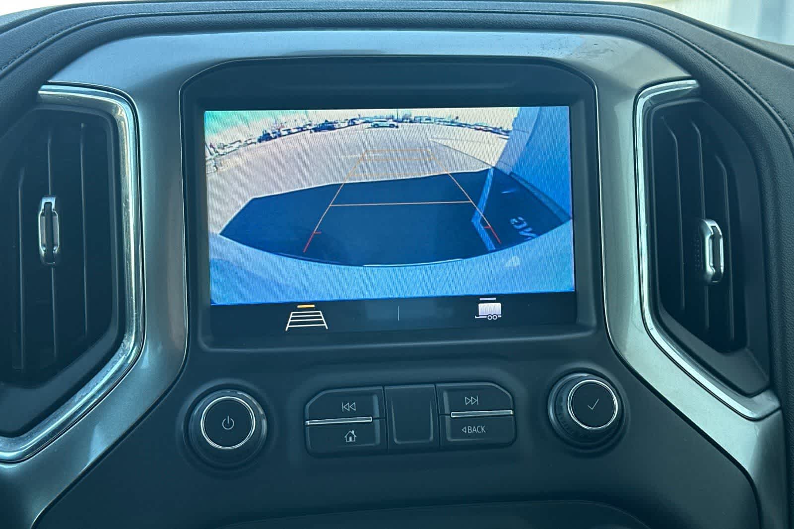 Thumbnail: 2021 Chevrolet Silverado 1500 - 19