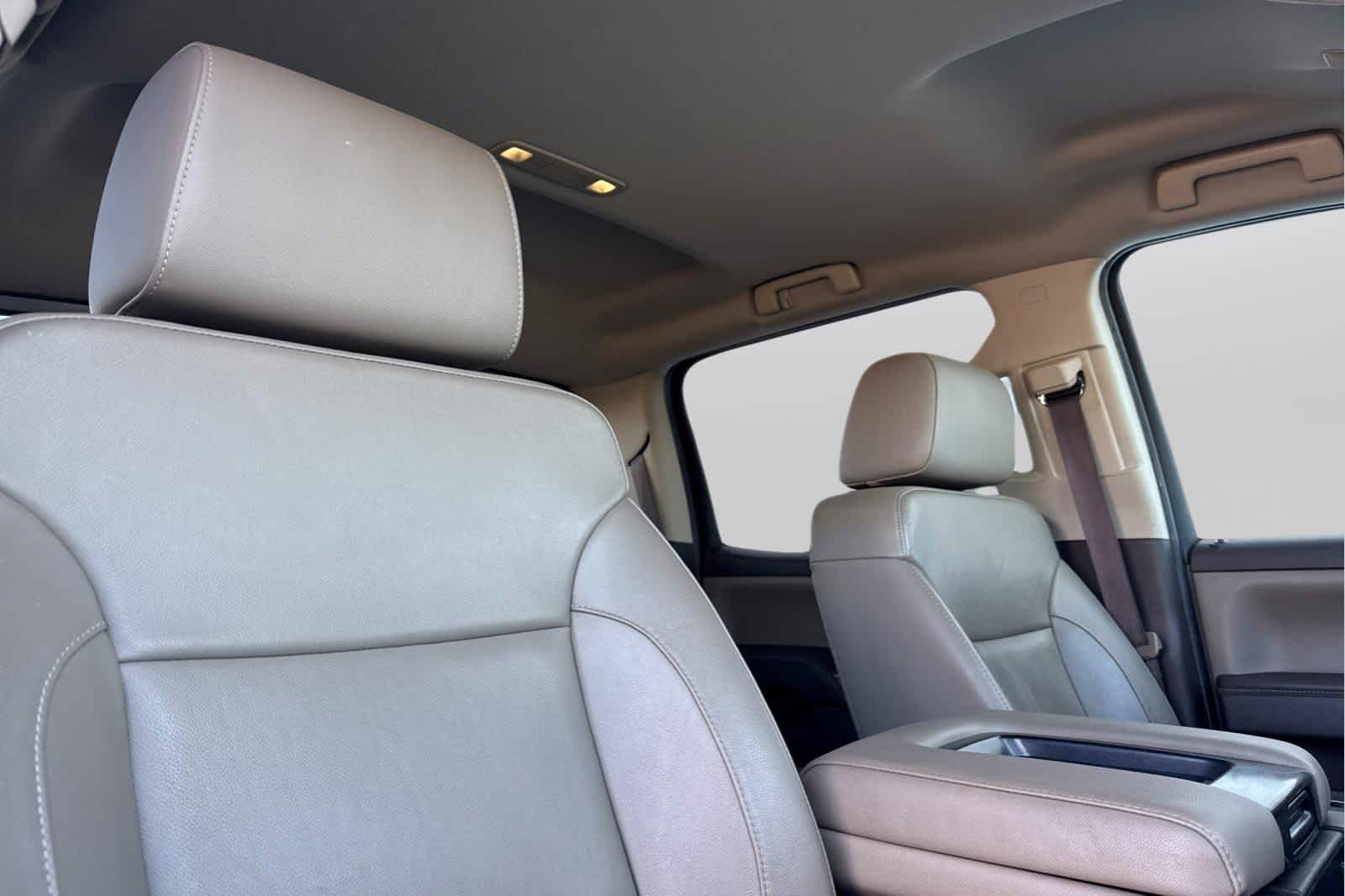 Thumbnail: 2017 Chevrolet Silverado 2500 - 16