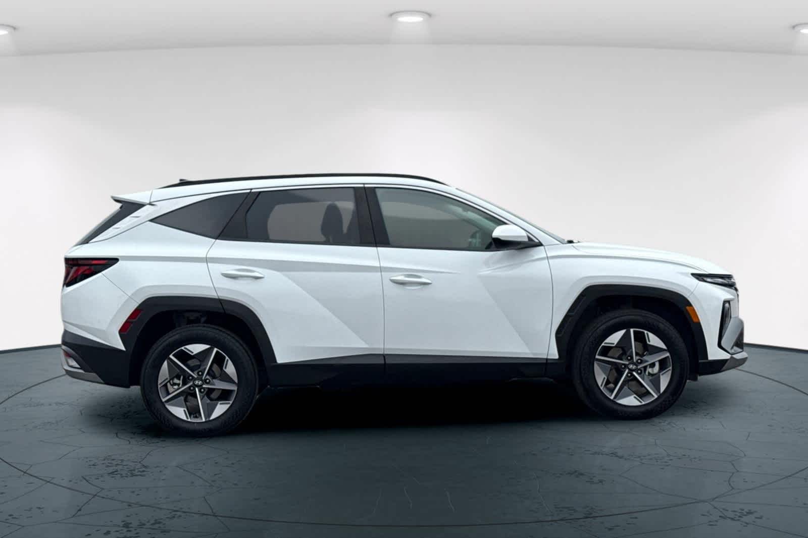 Thumbnail: 2025 Hyundai Tucson - 6