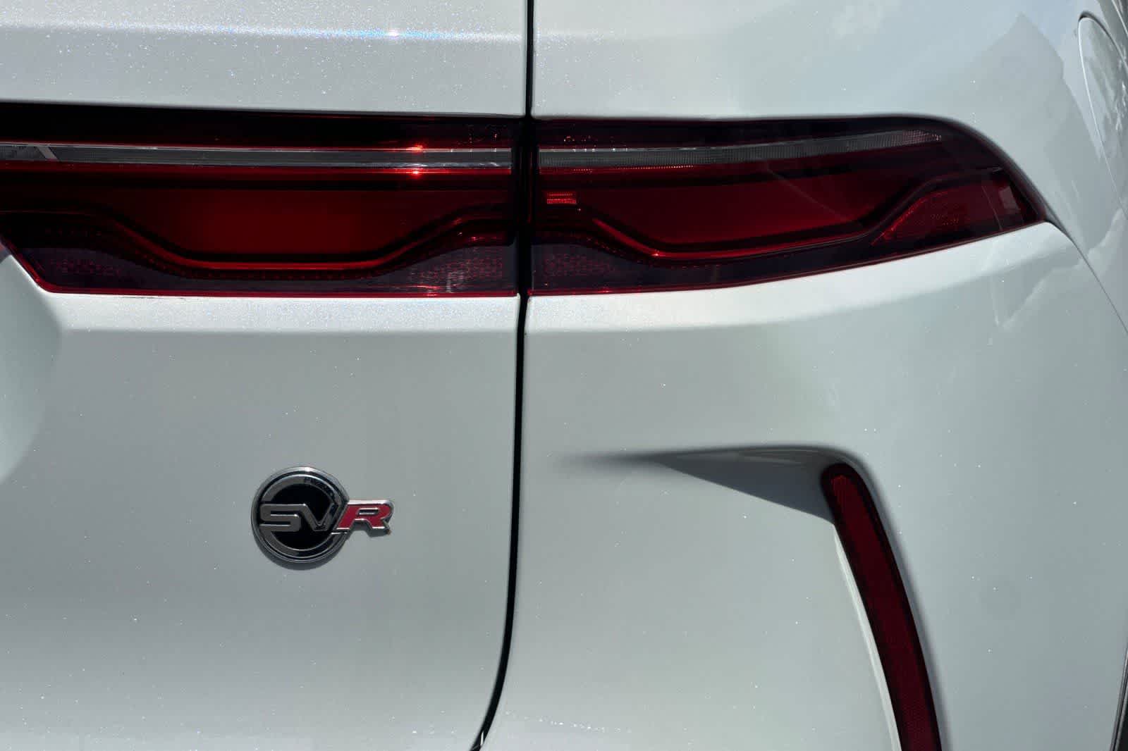 Thumbnail: 2021 Jaguar F-Pace - 32