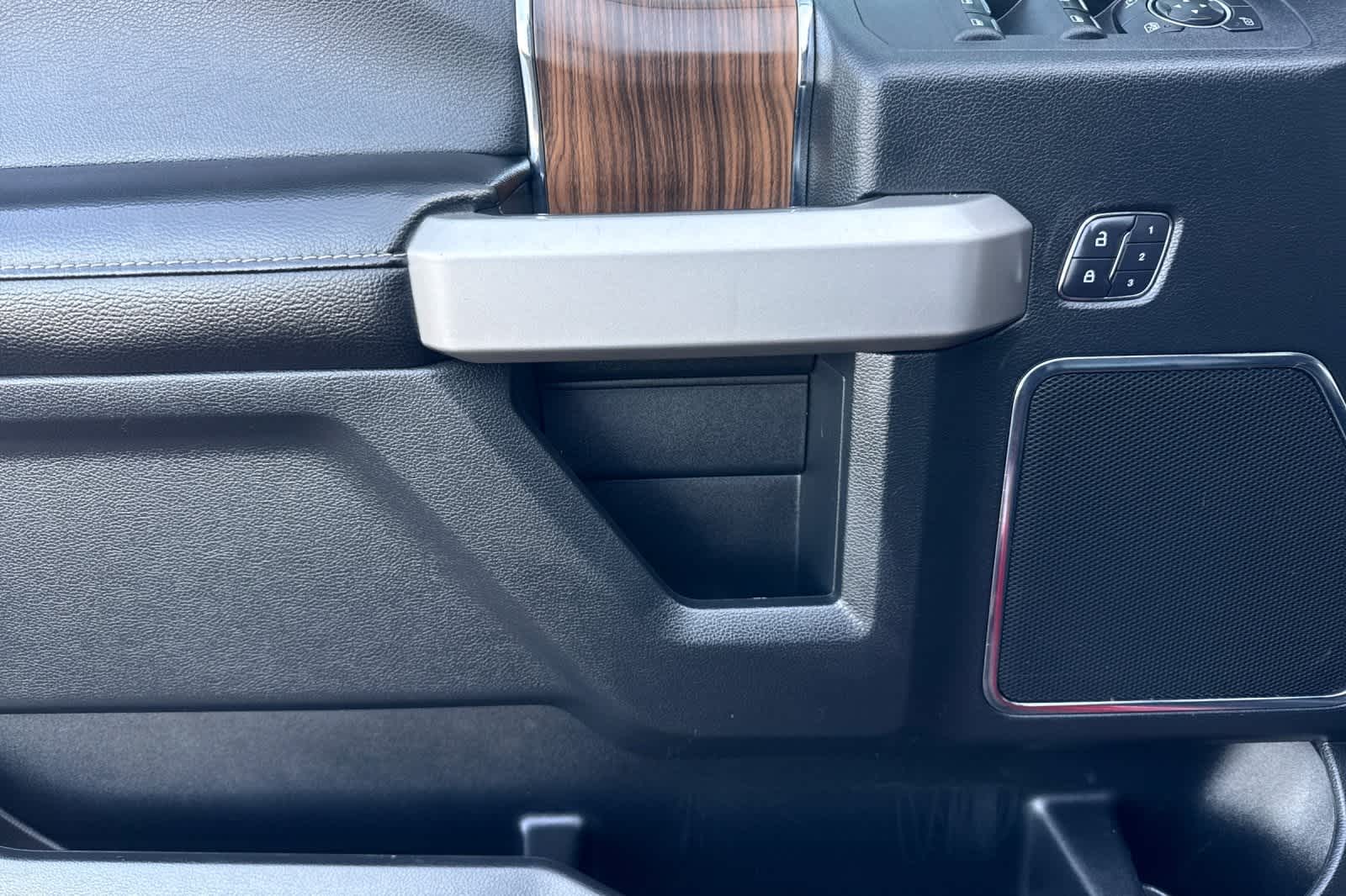 Thumbnail: 2015 Ford F-150 - 12