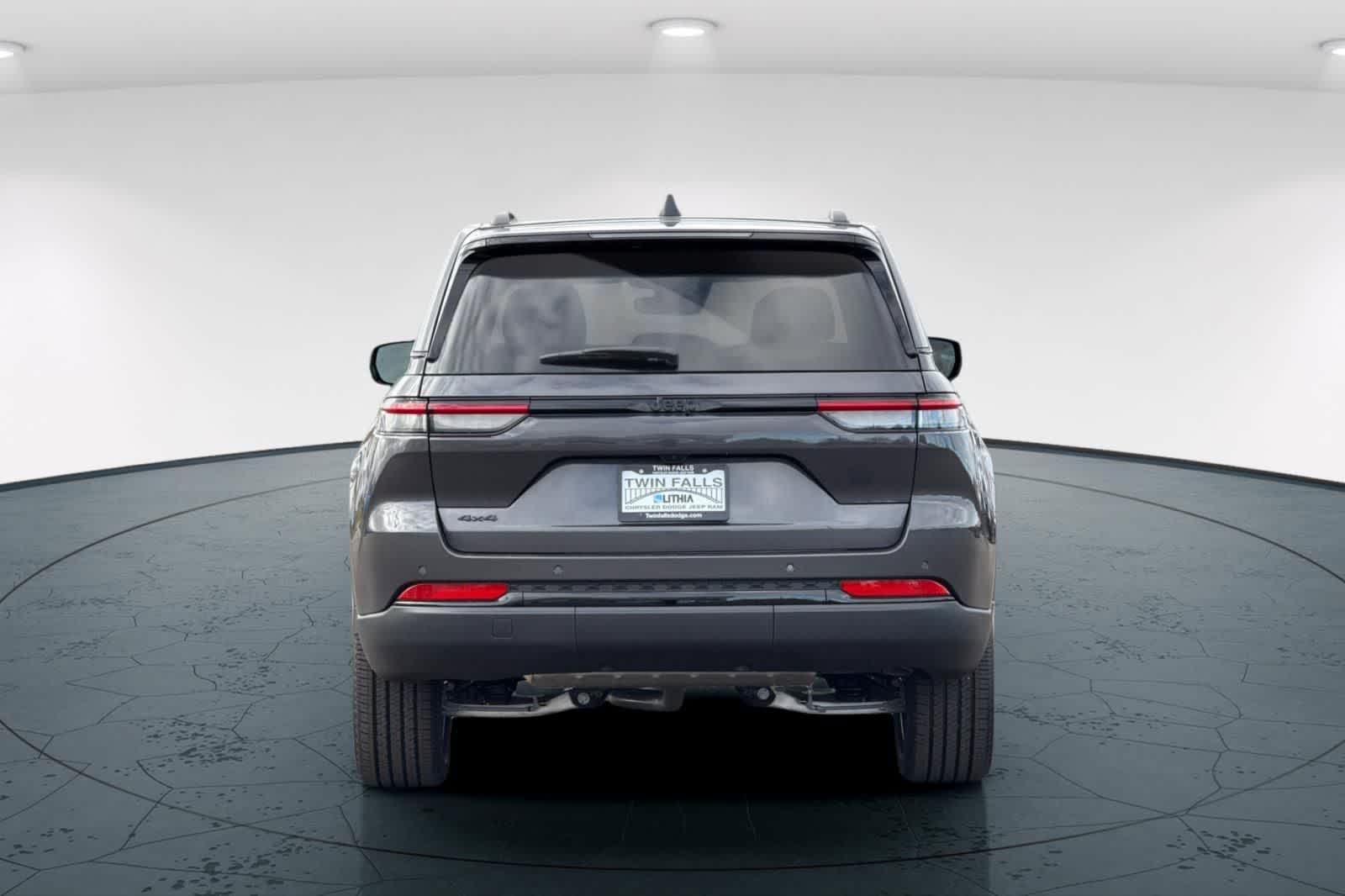 Thumbnail: 2025 Jeep Grand Cherokee - 7