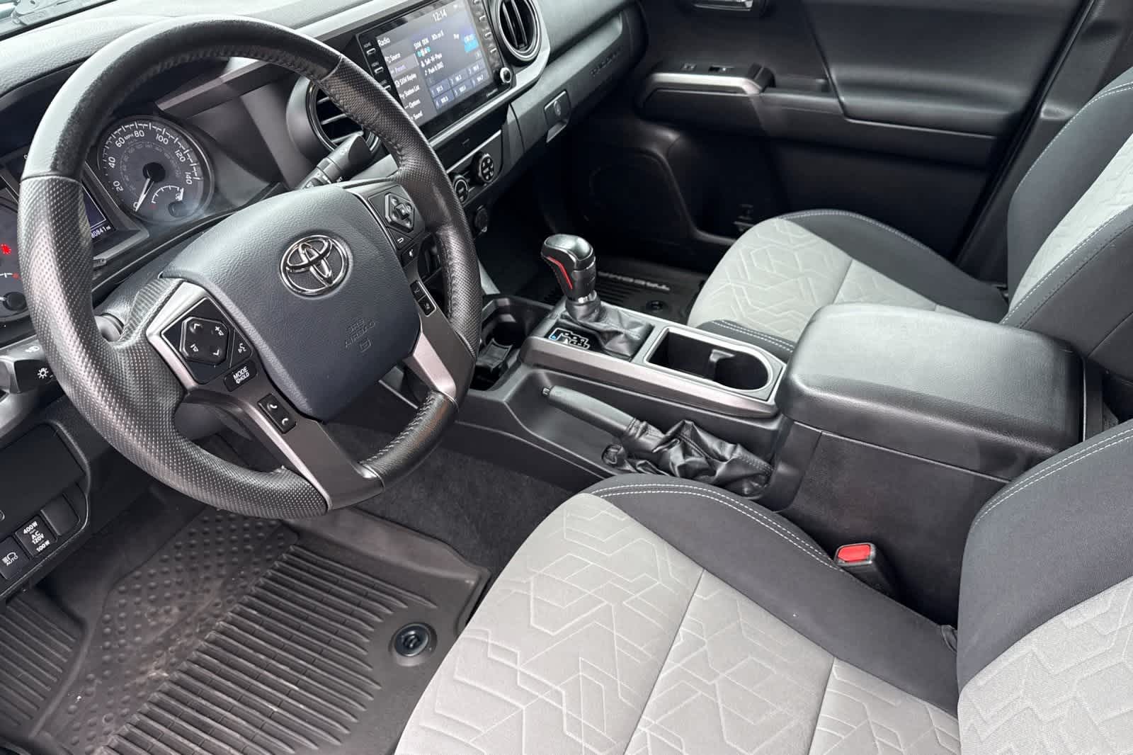 Thumbnail: 2020 Toyota Tacoma - 11