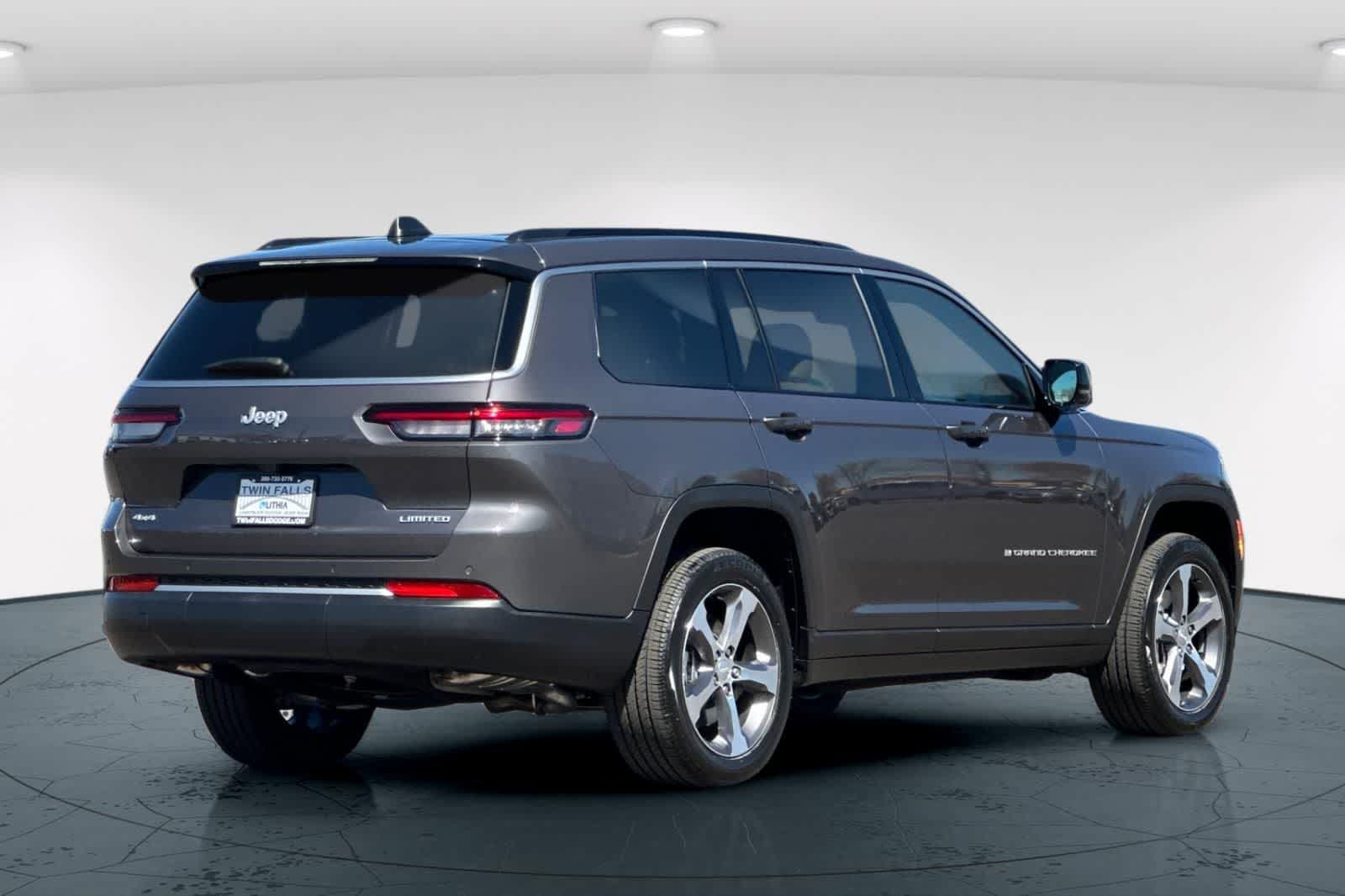 Thumbnail: 2026 Jeep Grand Cherokee - 2