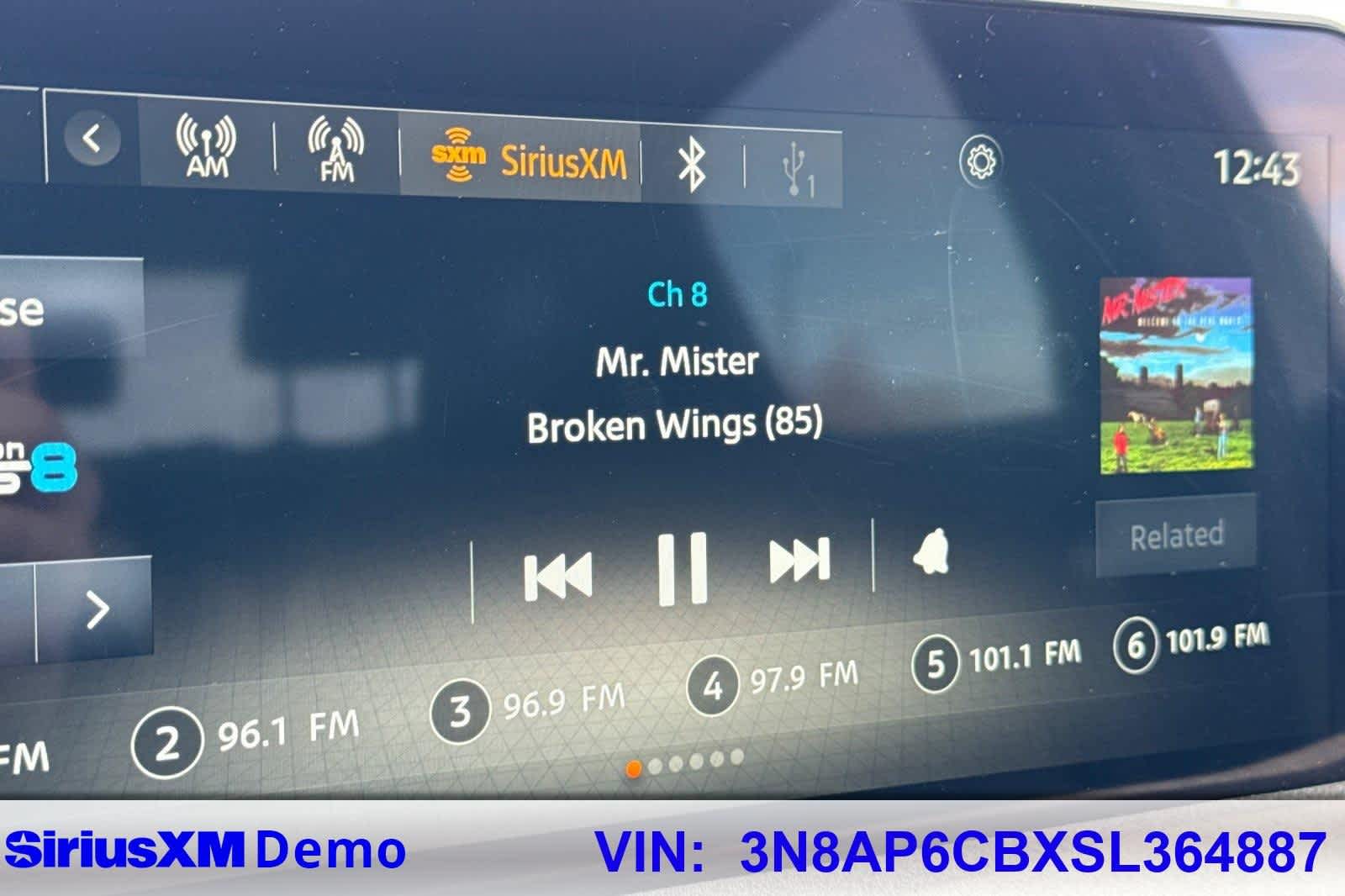 Thumbnail: 2025 Nissan Kicks - 31