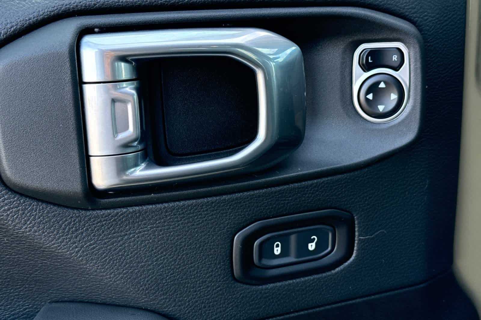 Thumbnail: 2025 Jeep Wrangler - 13