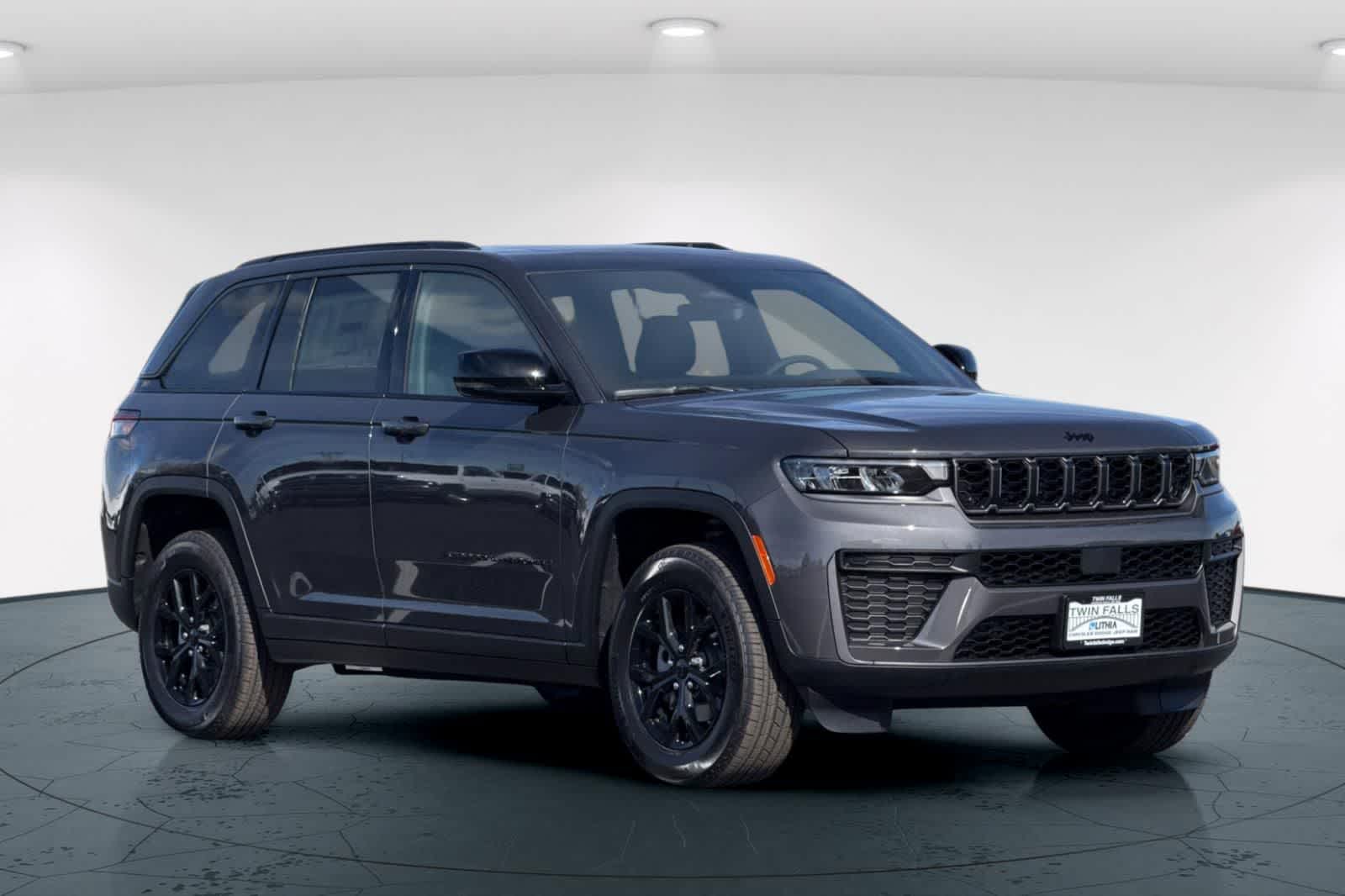 Thumbnail: 2026 Jeep Grand Cherokee - 5
