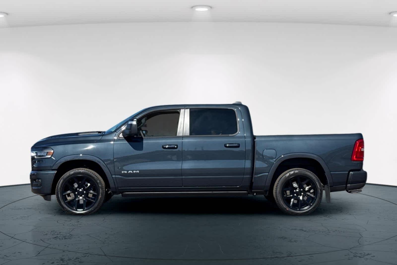 Thumbnail: 2026 RAM 1500 - 9