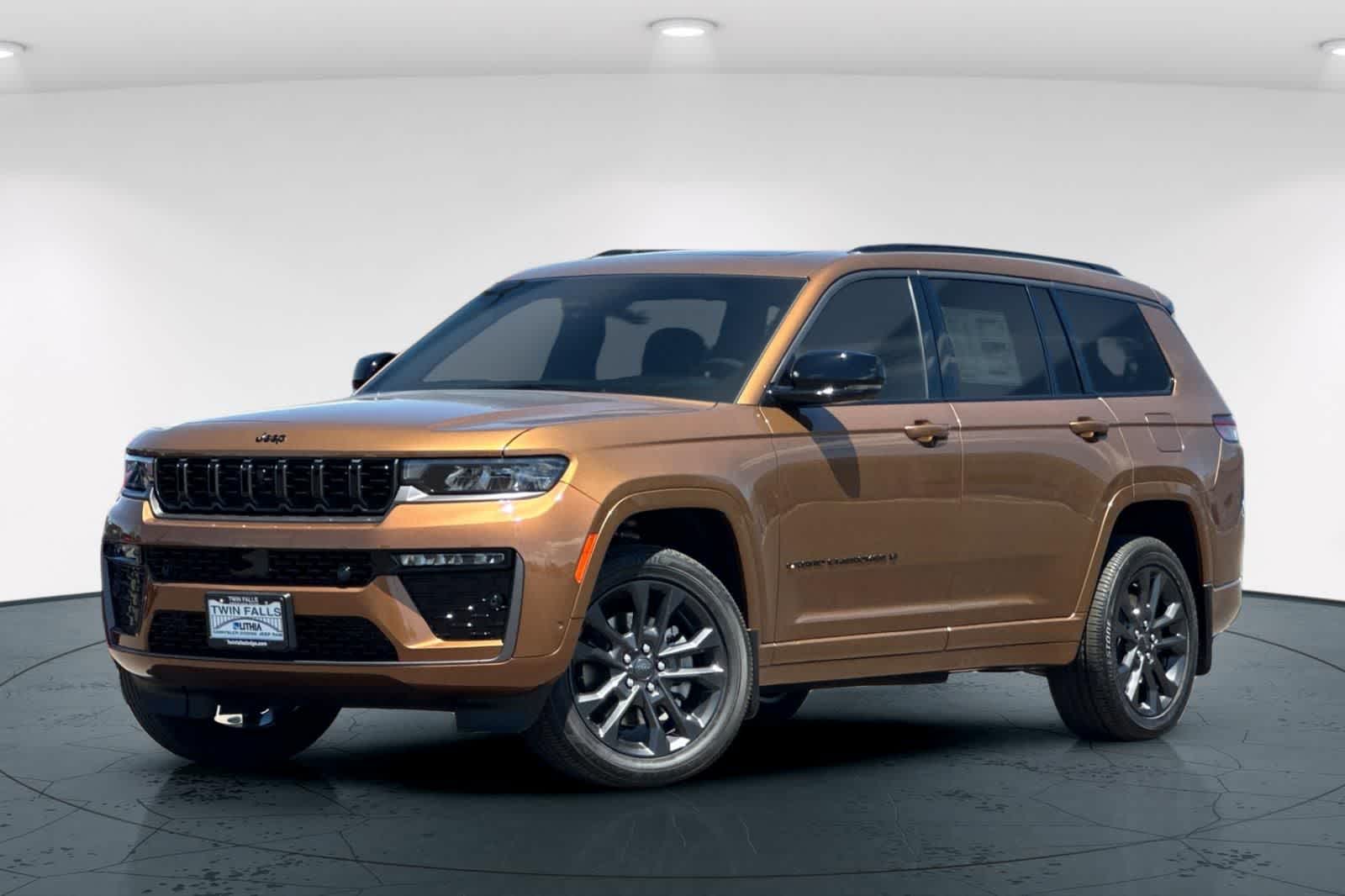 2026 Jeep Grand Cherokee L Limited Reserve 4x4's photo