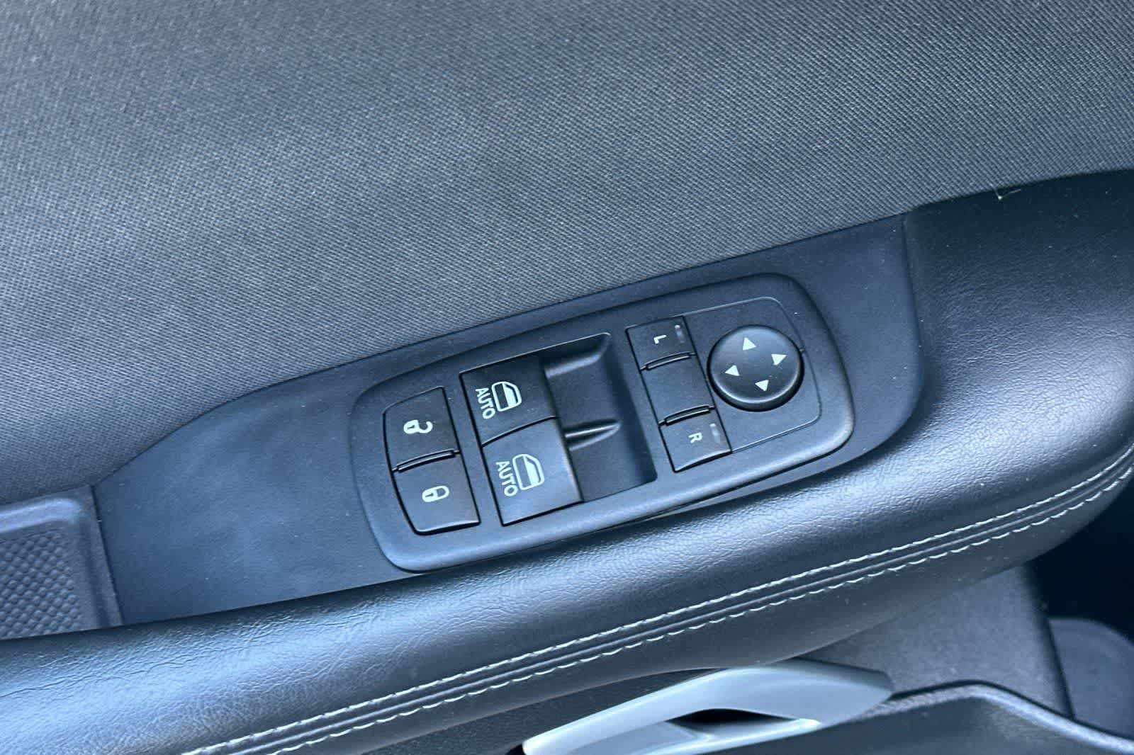 Thumbnail: 2016 Dodge Challenger - 13