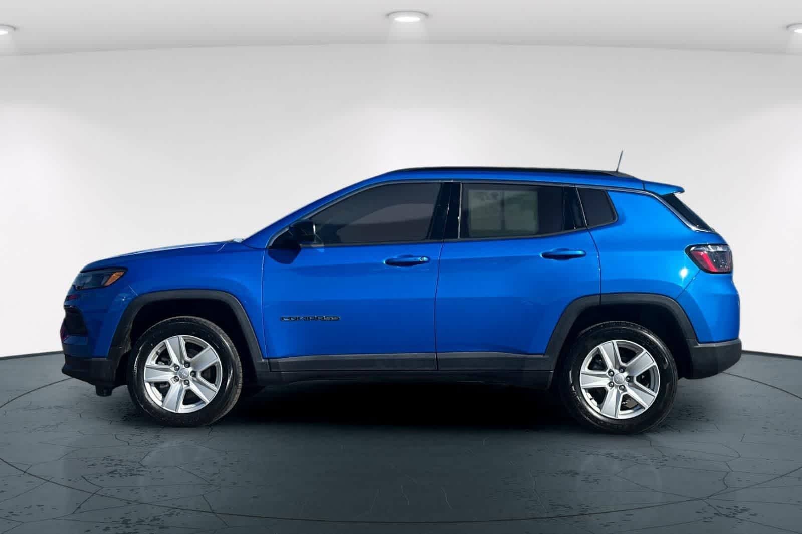 Thumbnail: 2022 Jeep Compass - 9