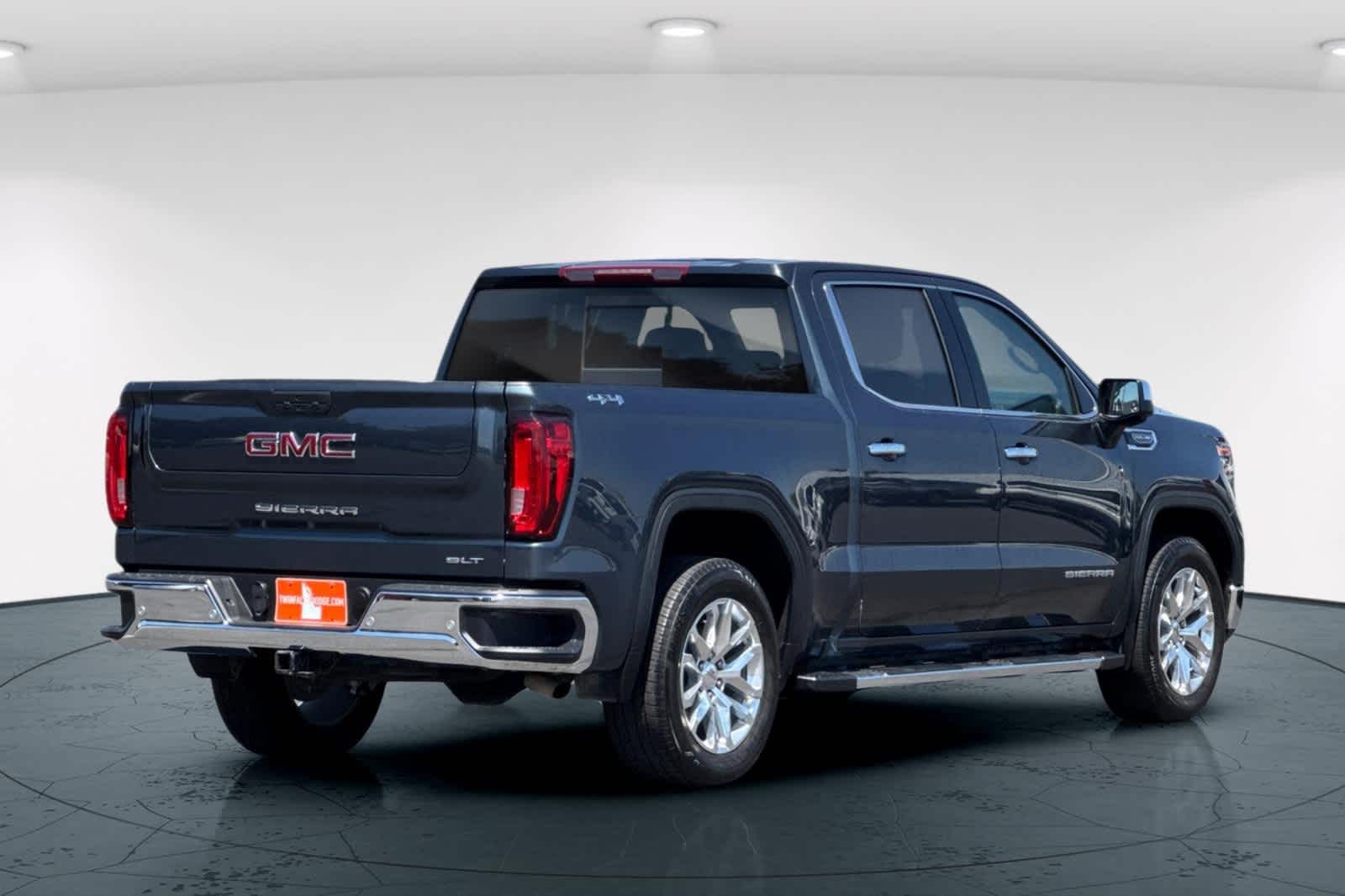 2019 GMC Sierra 1500 SLT 2