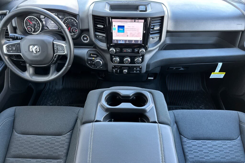 New 2026 Ram 1500 WARLOCK CREW CAB 4X4 5'7 BOX Pickup