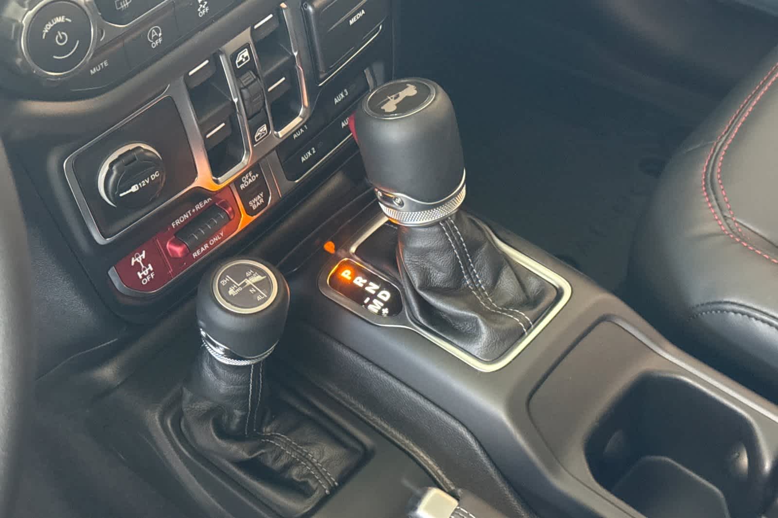 Thumbnail: 2026 Jeep Wrangler - 23