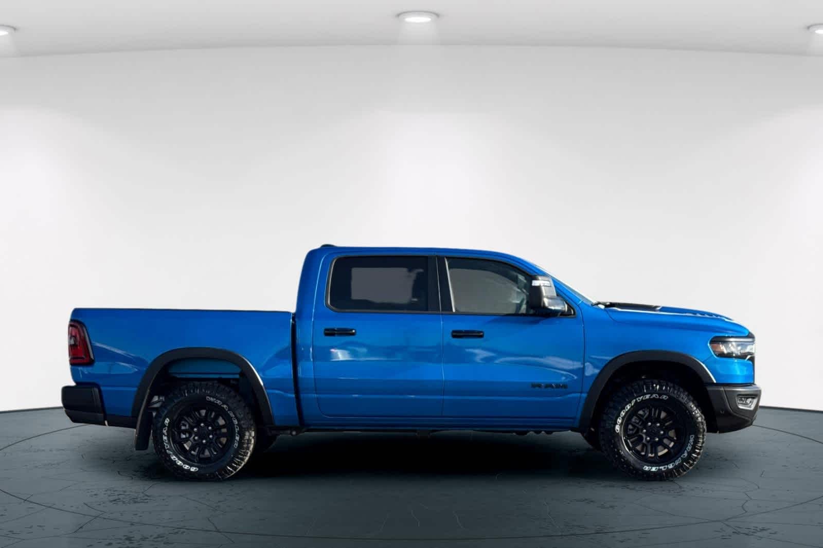 Thumbnail: 2026 RAM 1500 - 6