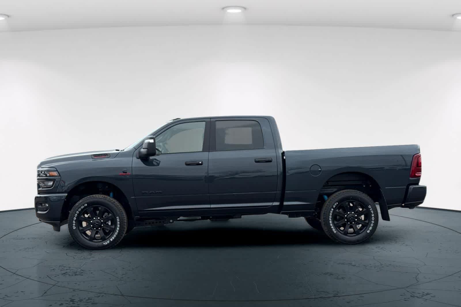 2026 RAM 2500 Big Horn - Photo 9