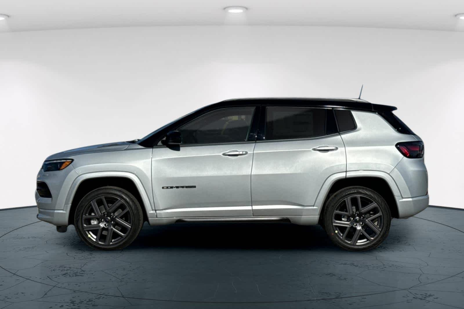 Thumbnail: 2025 Jeep Compass - 9