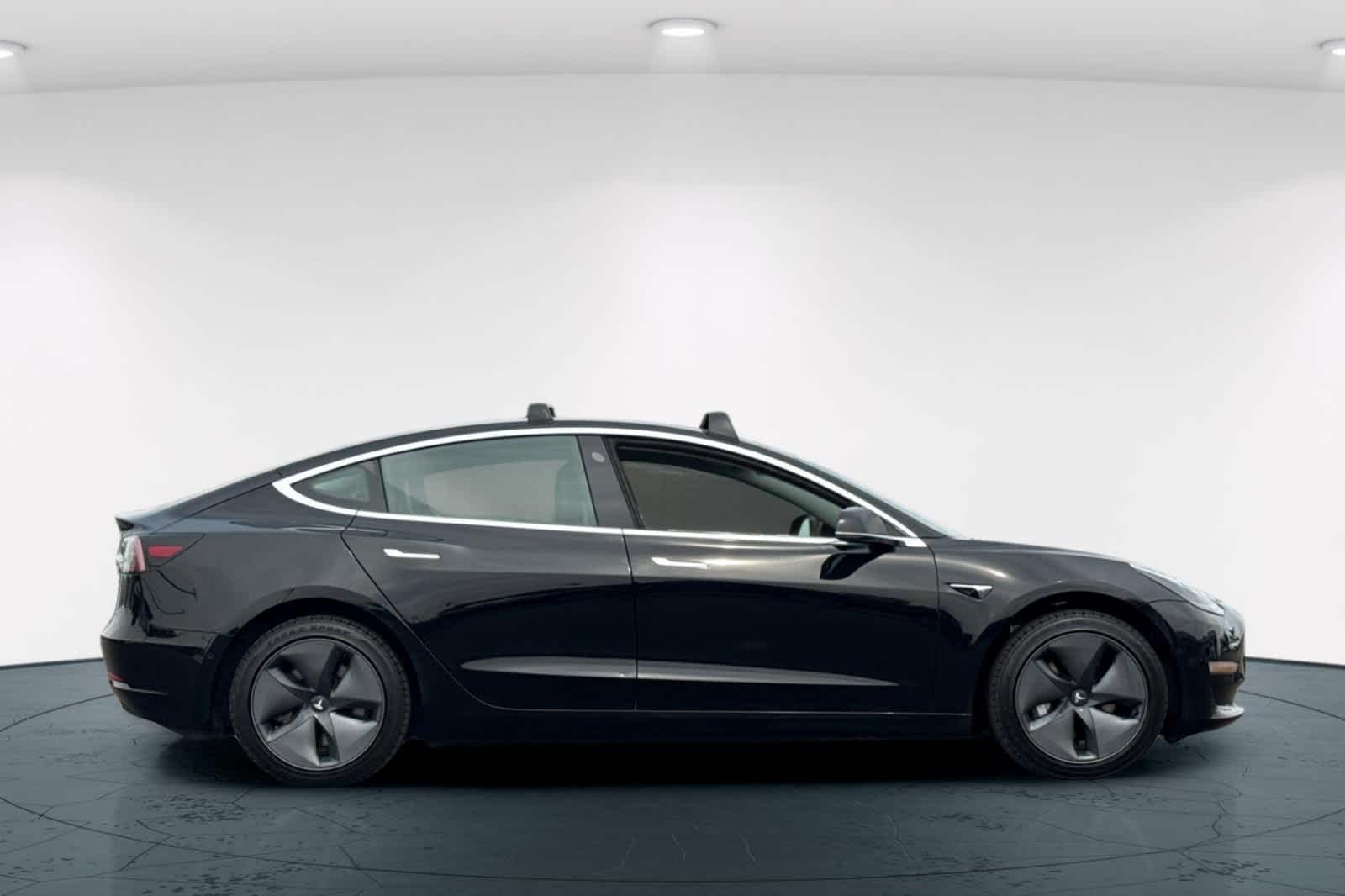 Thumbnail: 2019 Tesla Model 3 - 6