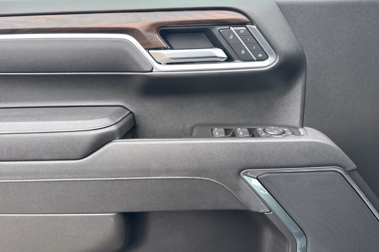 Thumbnail: 2025 GMC Sierra 1500 - 12