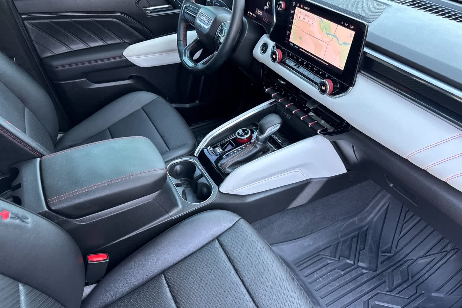 2024 GMC Canyon AT4X 16