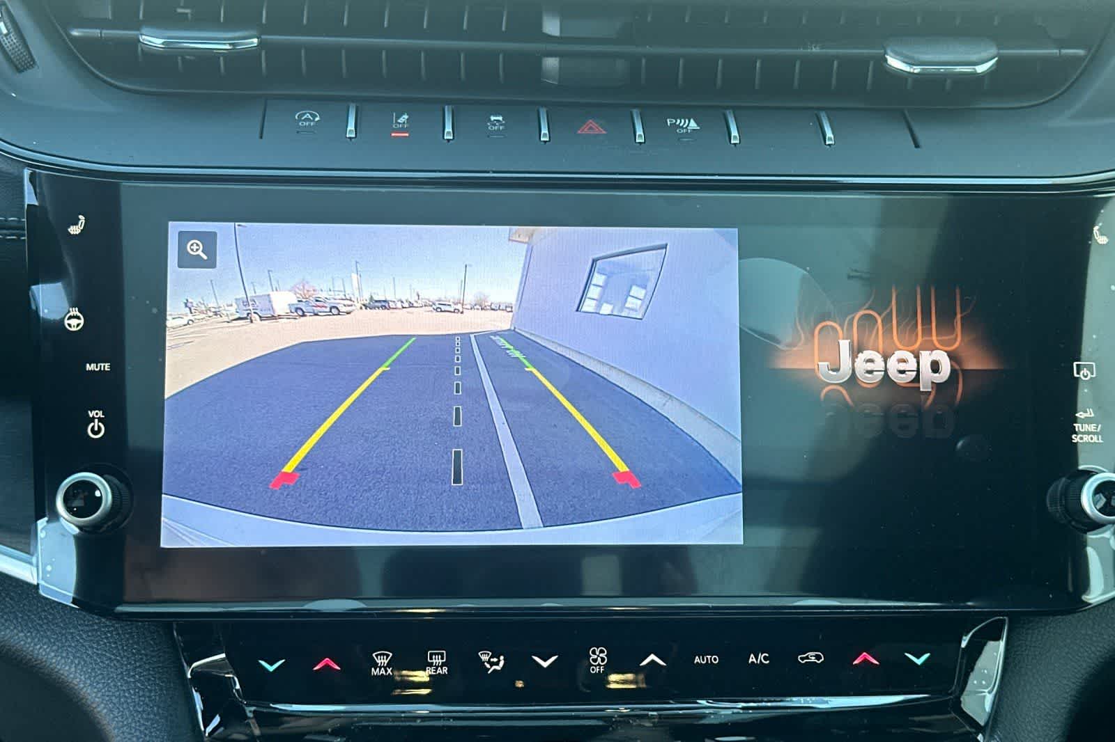 Thumbnail: 2026 Jeep Grand Cherokee - 22