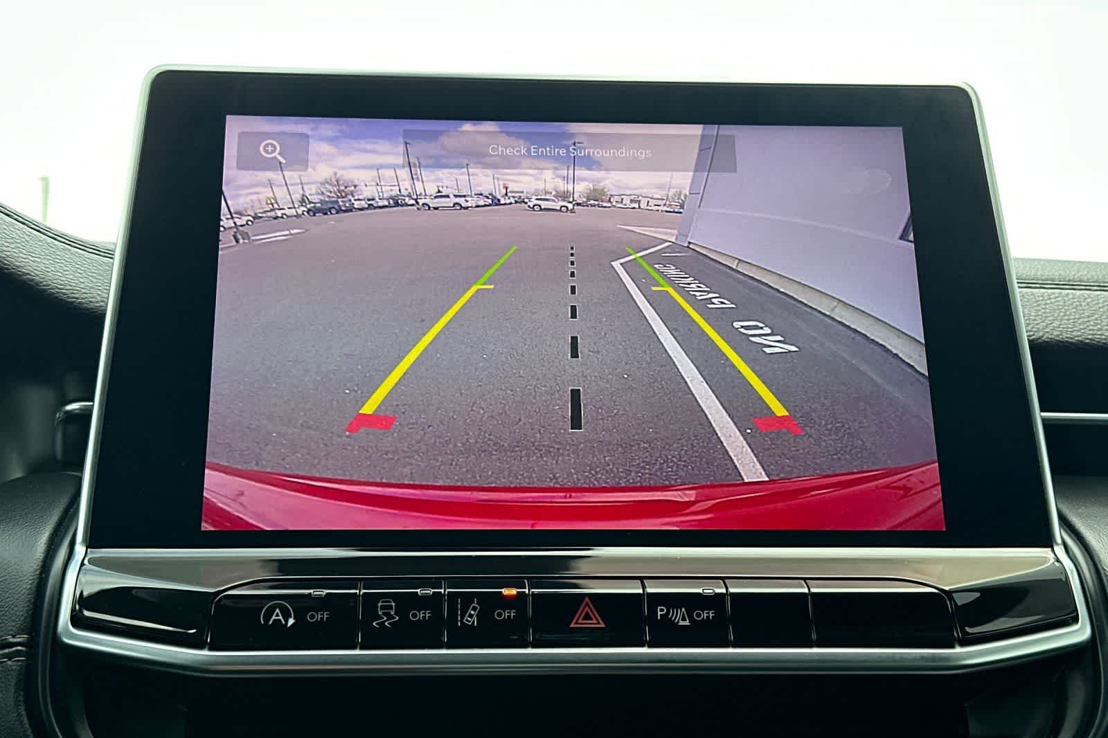 Thumbnail: 2023 Jeep Compass - 21