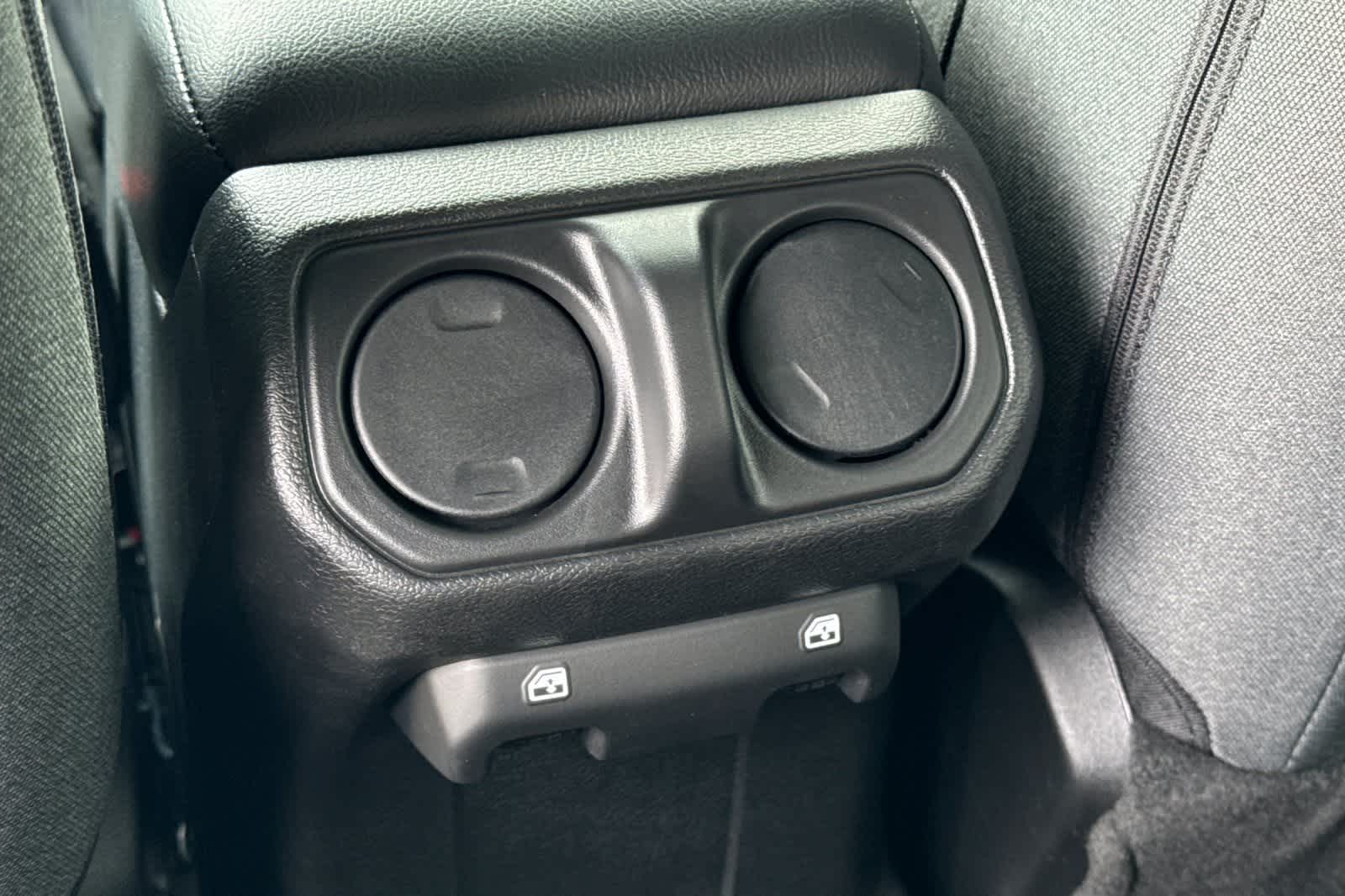 Thumbnail: 2025 Jeep Wrangler - 15
