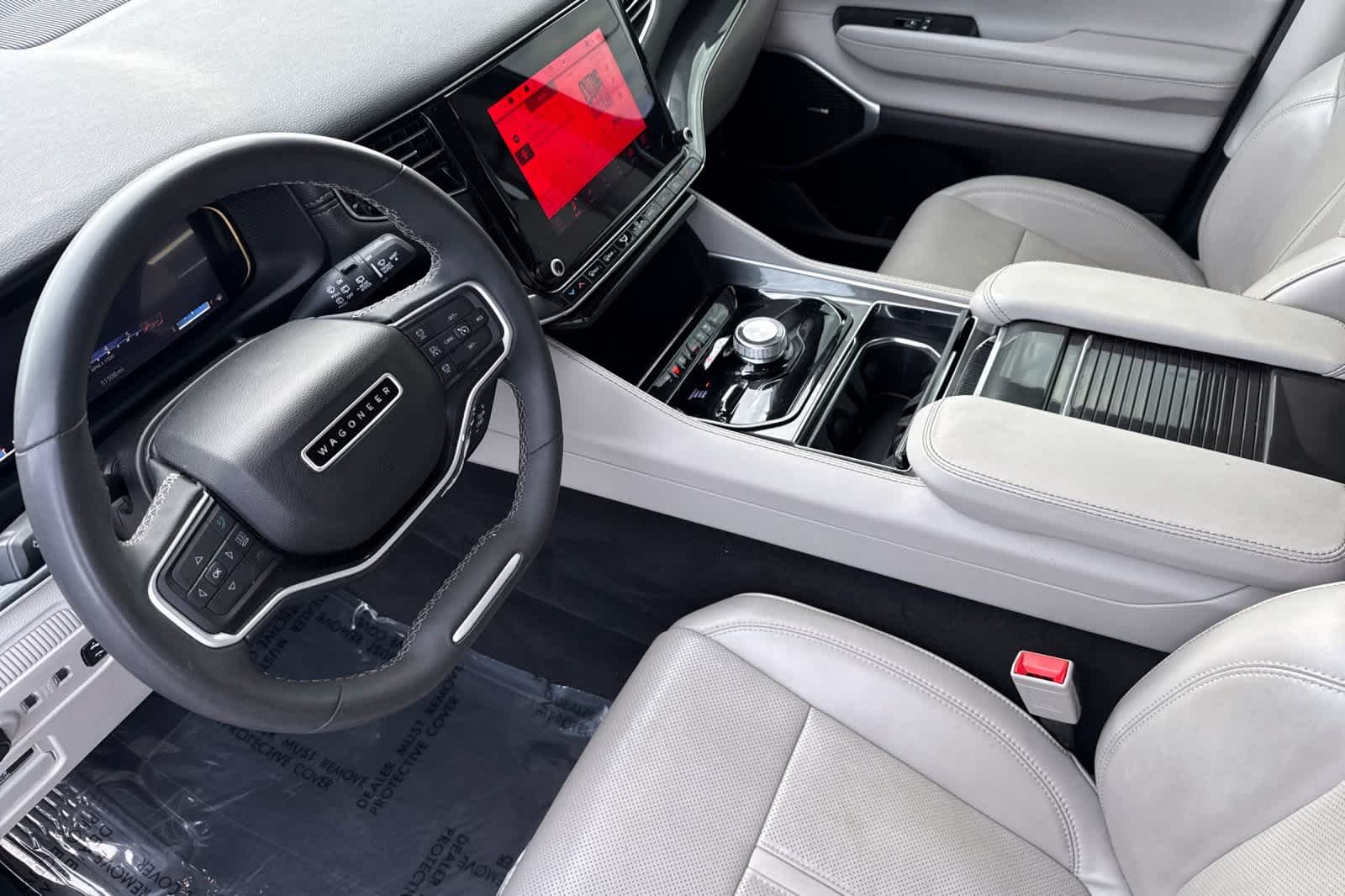 Thumbnail: 2022 Jeep Wagoneer - 11