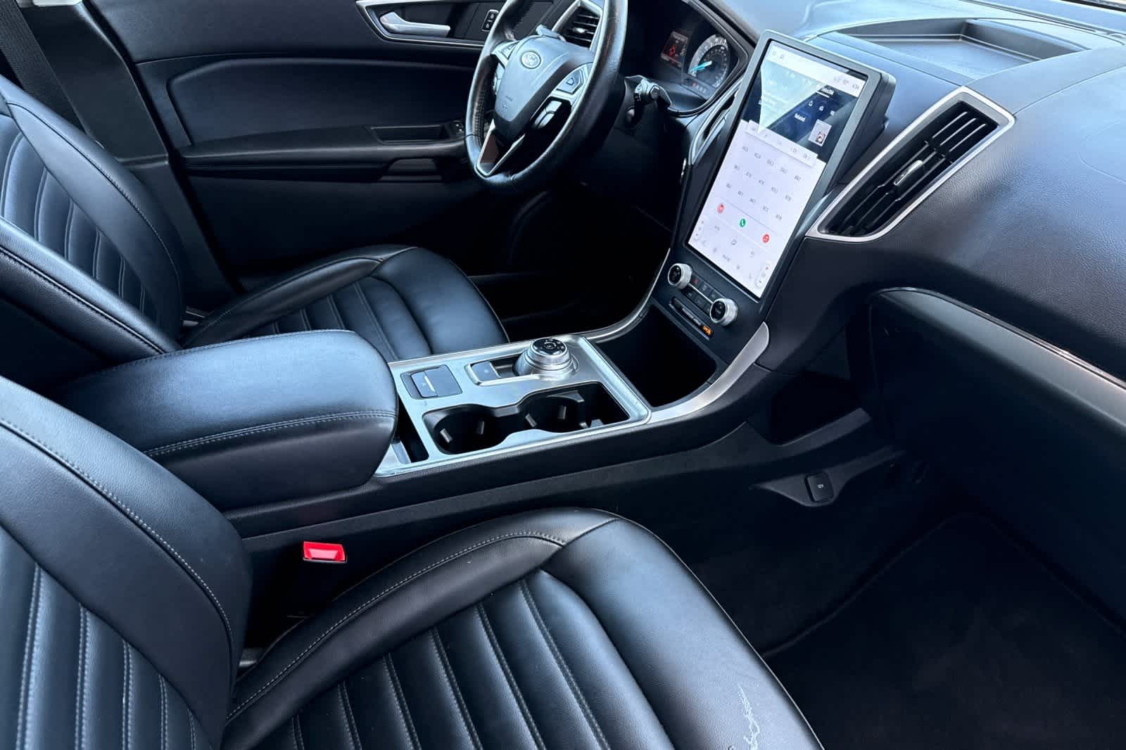 Thumbnail: 2022 Ford Edge - 17
