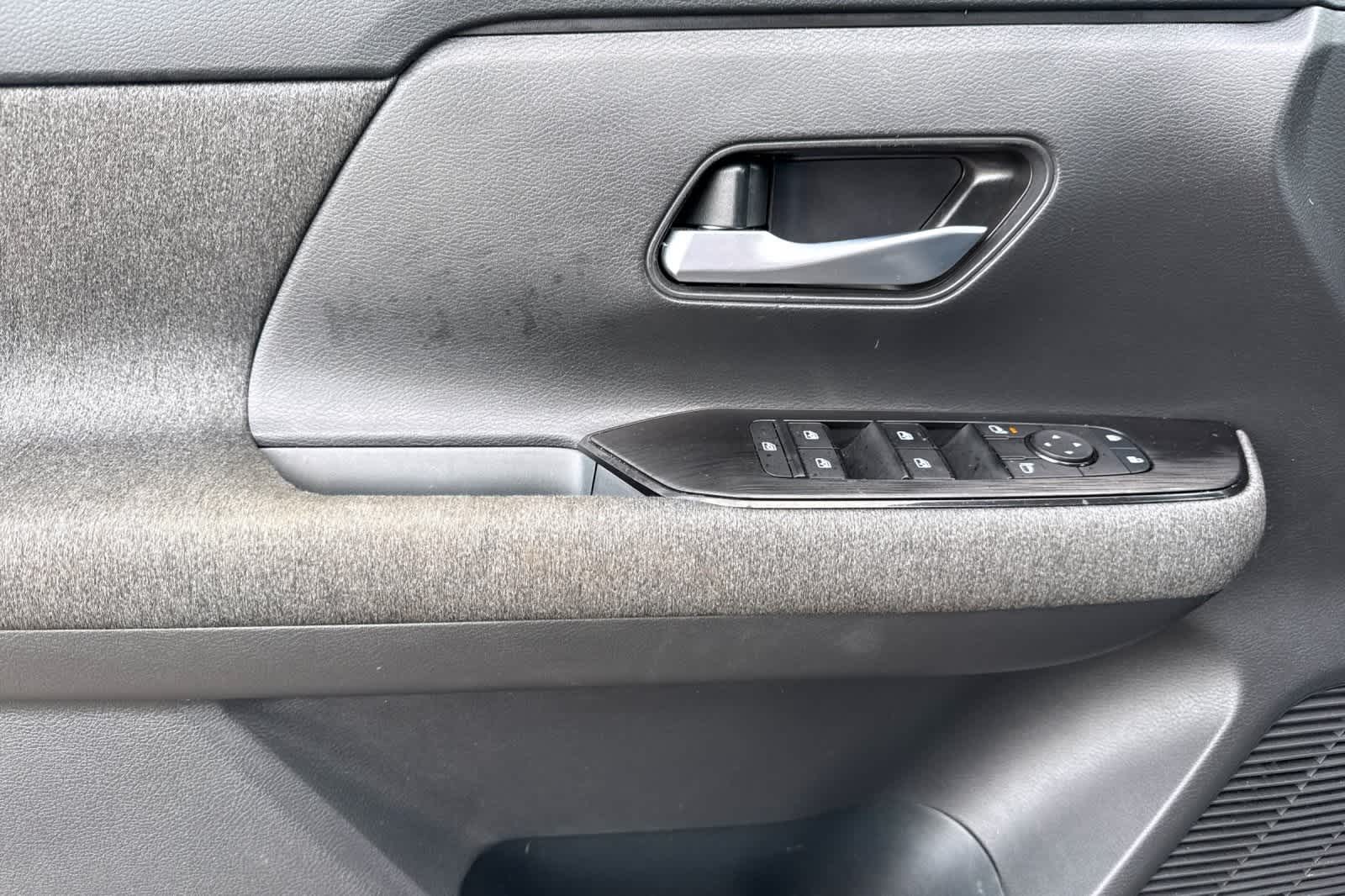 Thumbnail: 2025 Nissan Kicks - 12