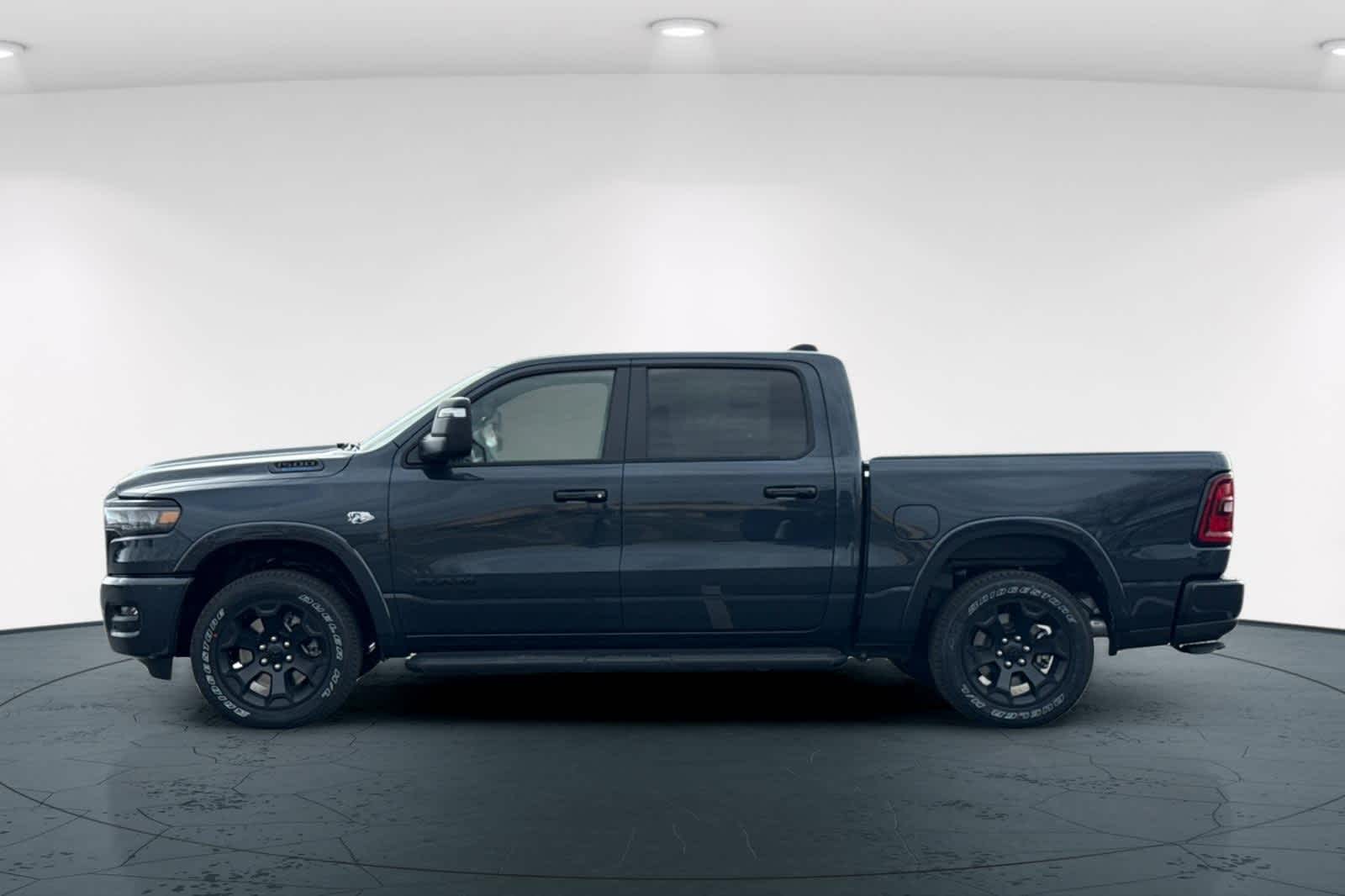 Thumbnail: 2026 RAM 1500 - 9