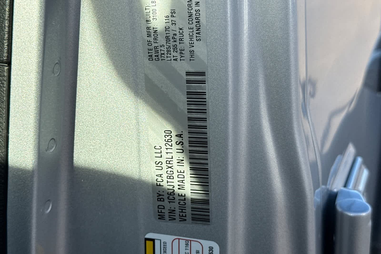 Thumbnail: 2024 Jeep Gladiator - 33