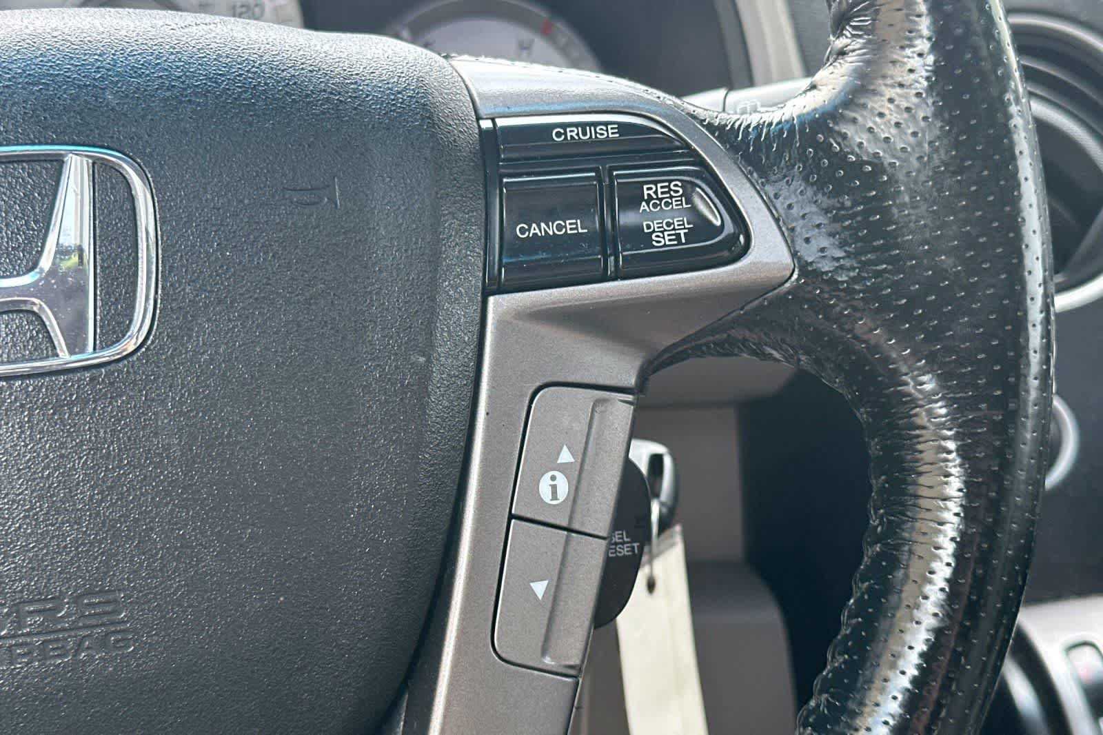 Thumbnail: 2015 Honda Pilot - 29