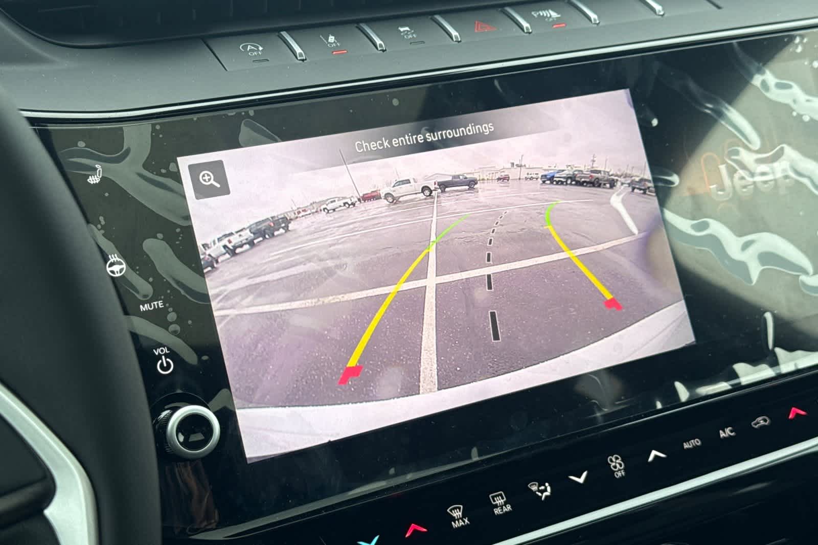 Thumbnail: 2026 Jeep Grand Cherokee - 22