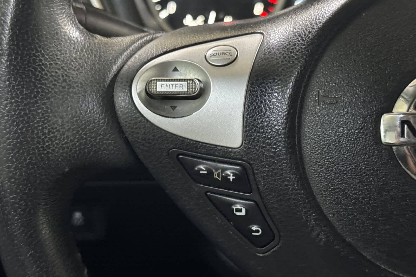 Thumbnail: 2016 Nissan Sentra - 23