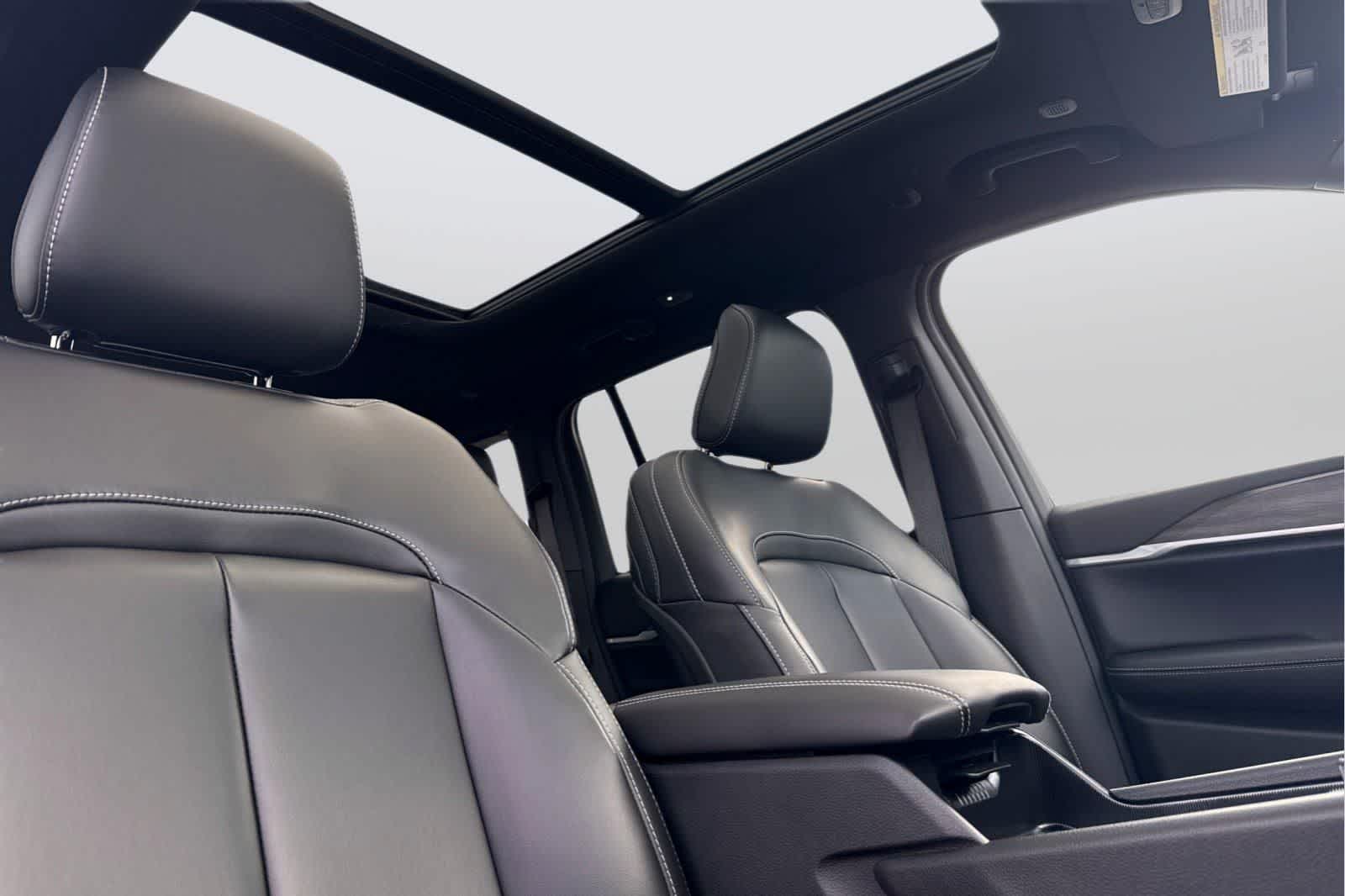 Thumbnail: 2026 Jeep Grand Cherokee - 18