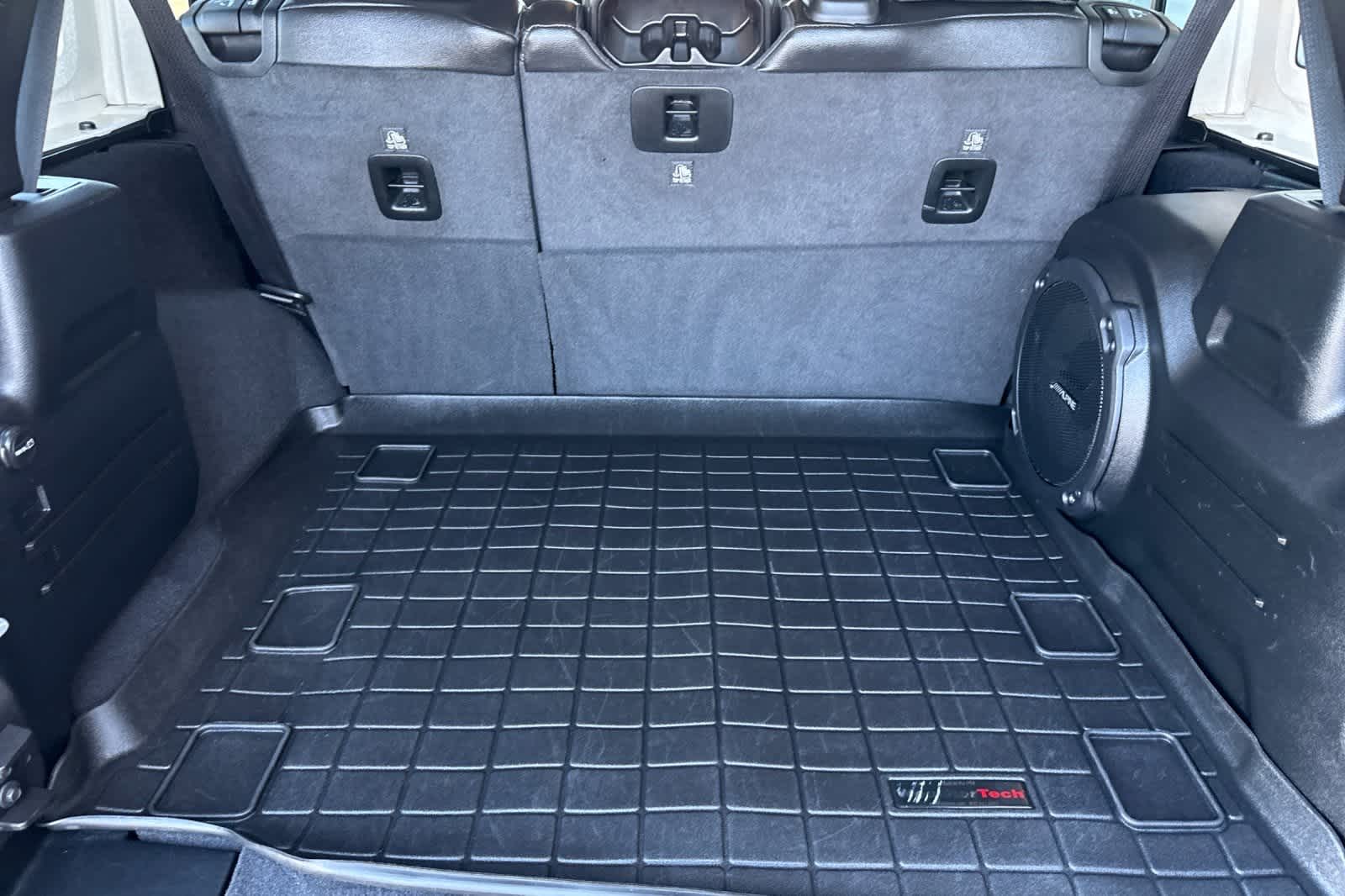 Thumbnail: 2021 Jeep Wrangler - 16