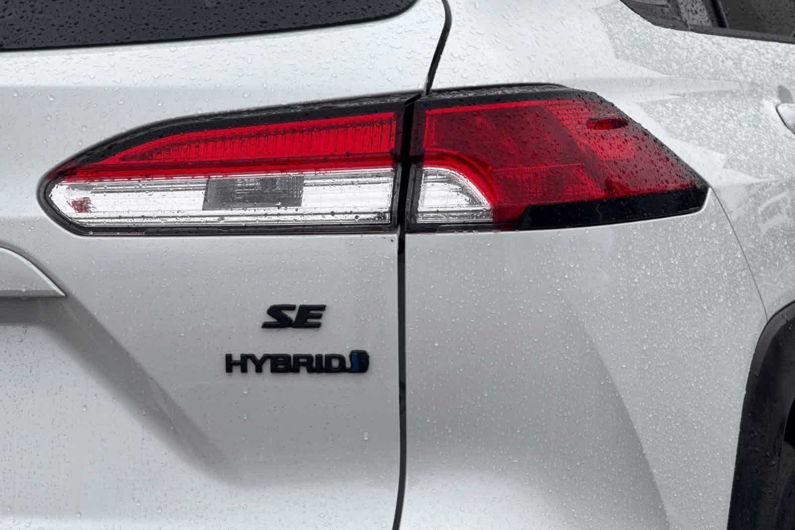 Thumbnail: 2024 Toyota Corolla Cross - 31