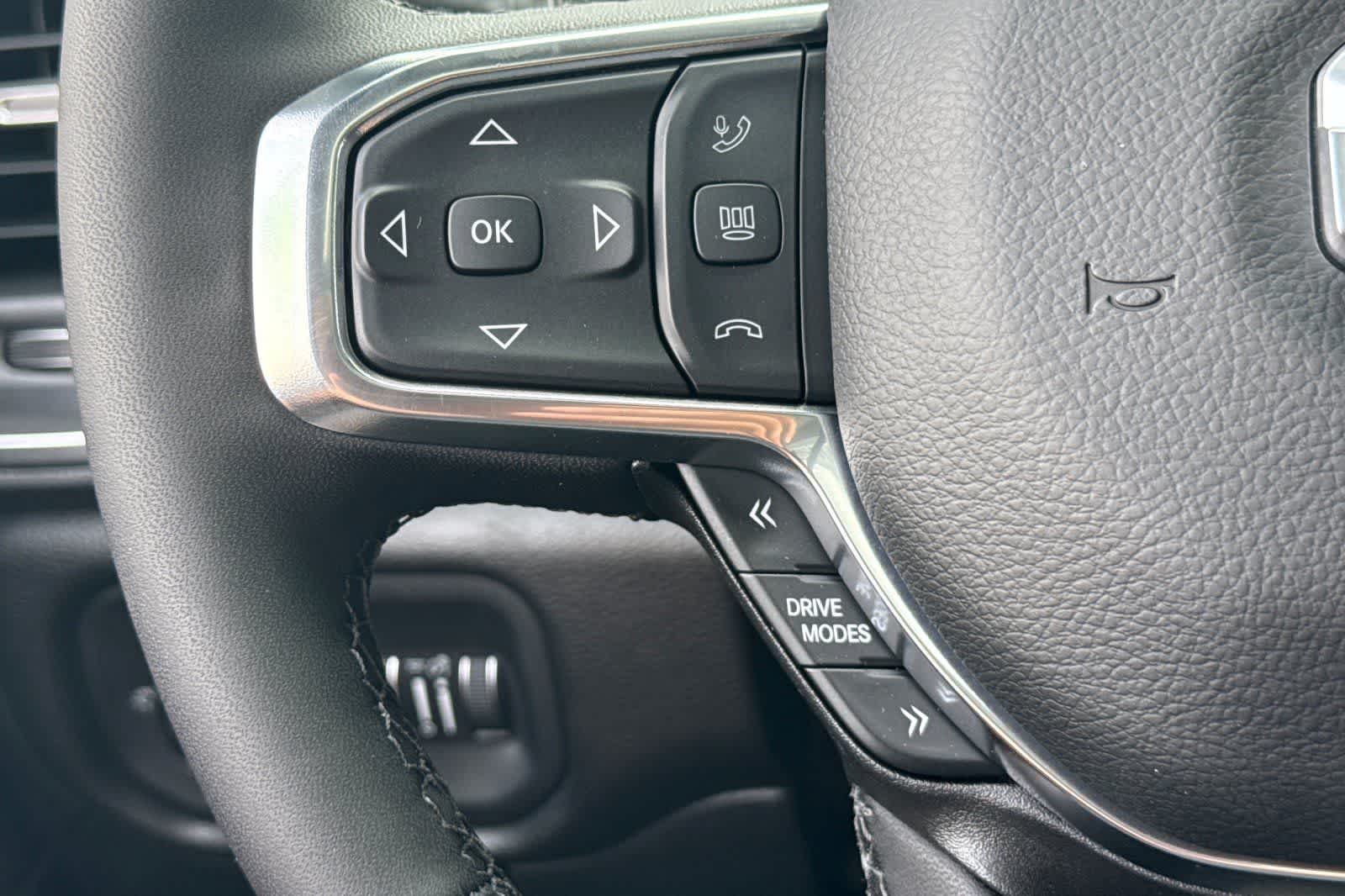 Thumbnail: 2026 RAM 1500 - 26