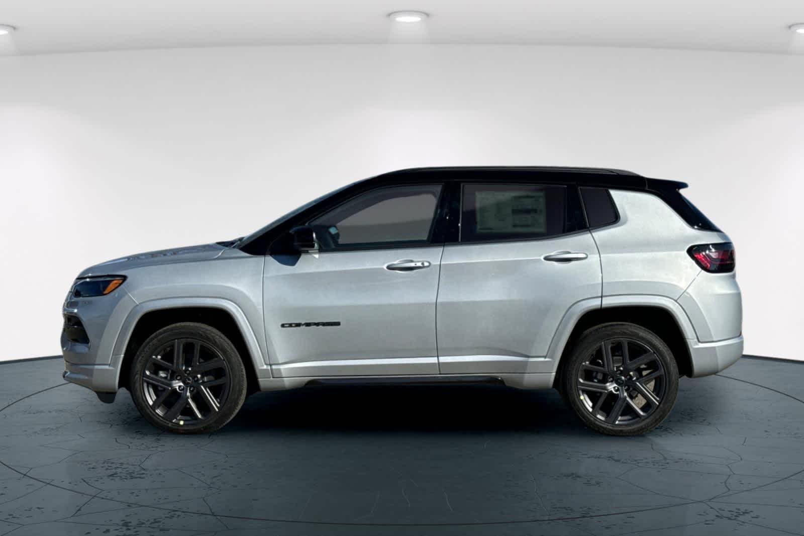 Thumbnail: 2025 Jeep Compass - 9