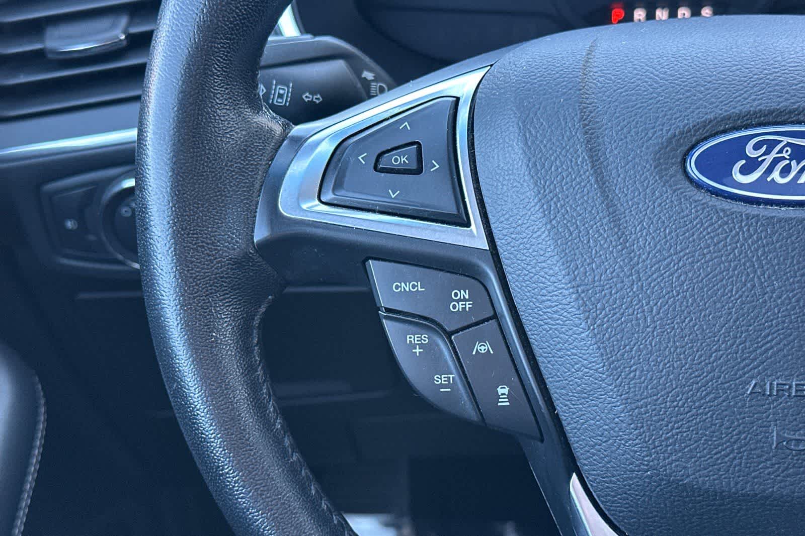 Thumbnail: 2019 Ford Edge - 27