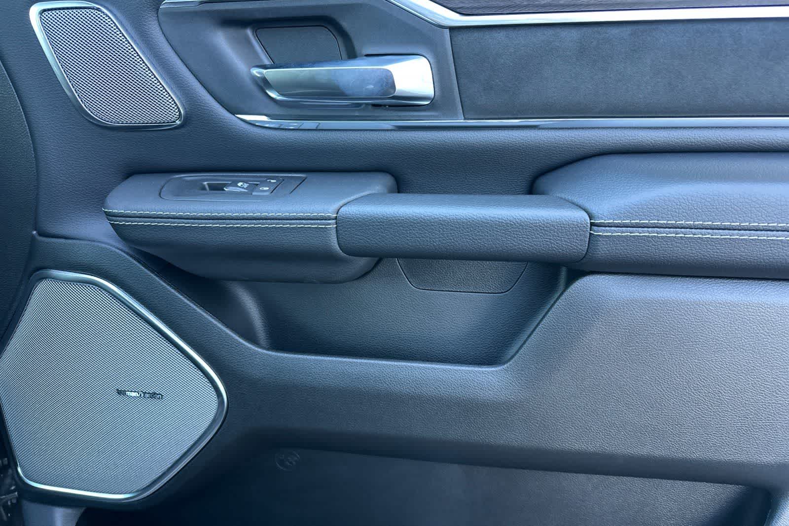 Thumbnail: 2026 RAM 1500 - 18