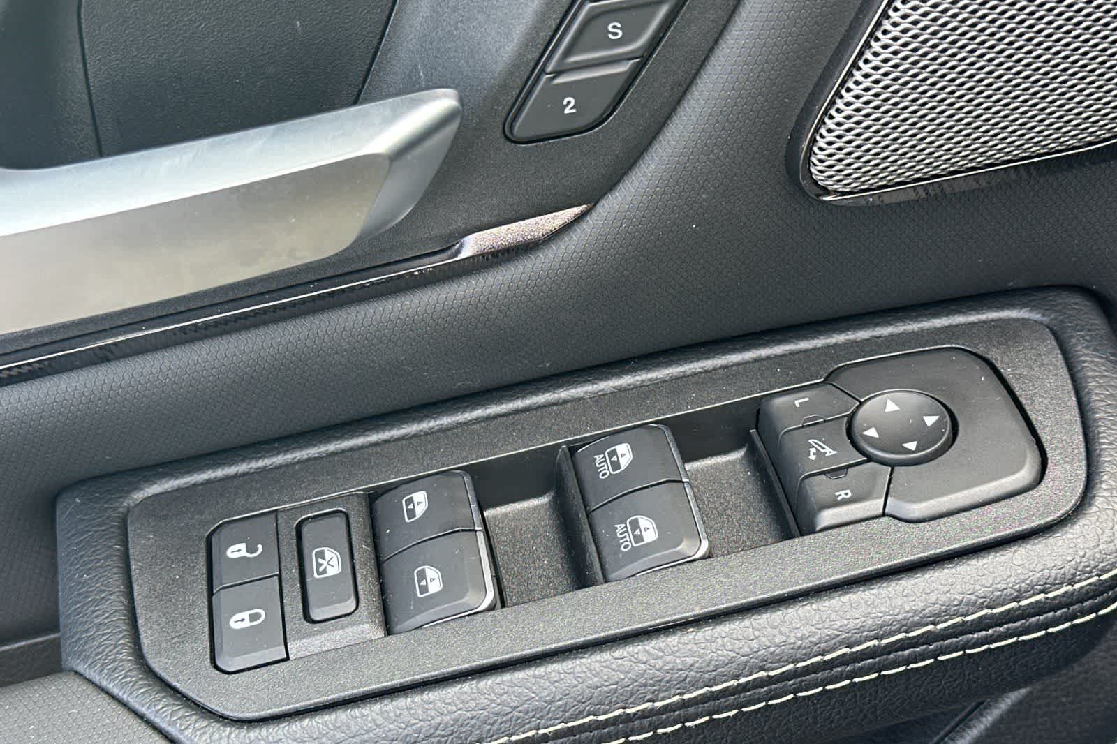 Thumbnail: 2026 RAM 1500 - 13