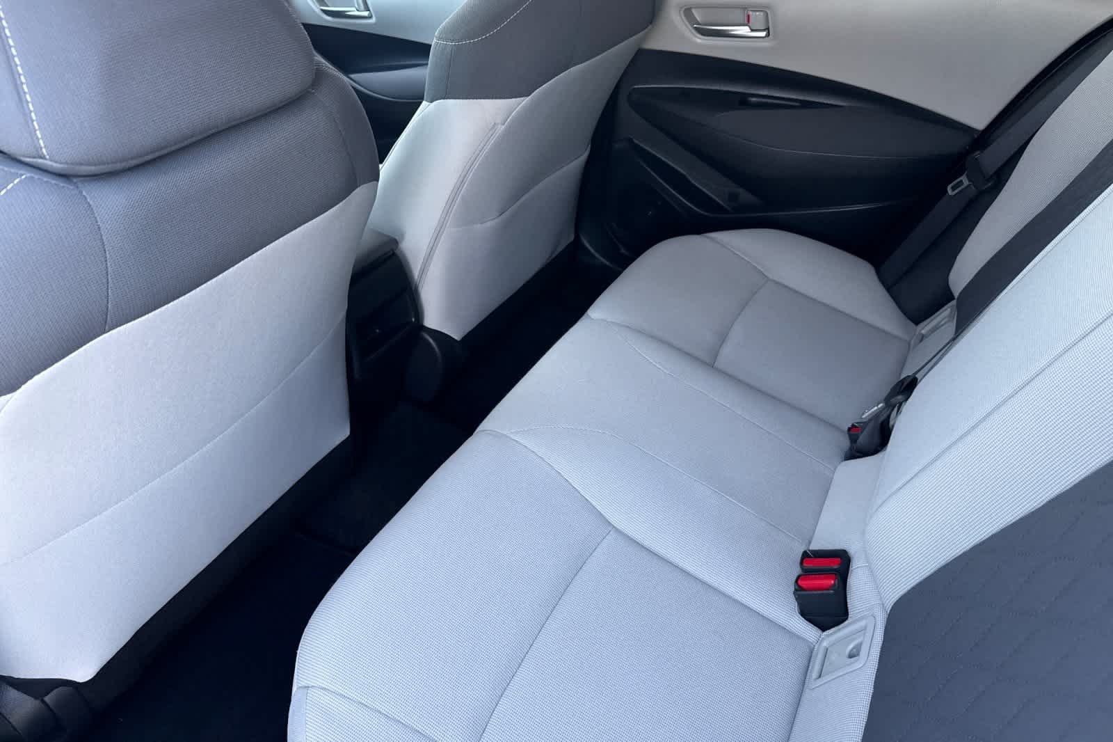 2020 Toyota Corolla LE photo 4
