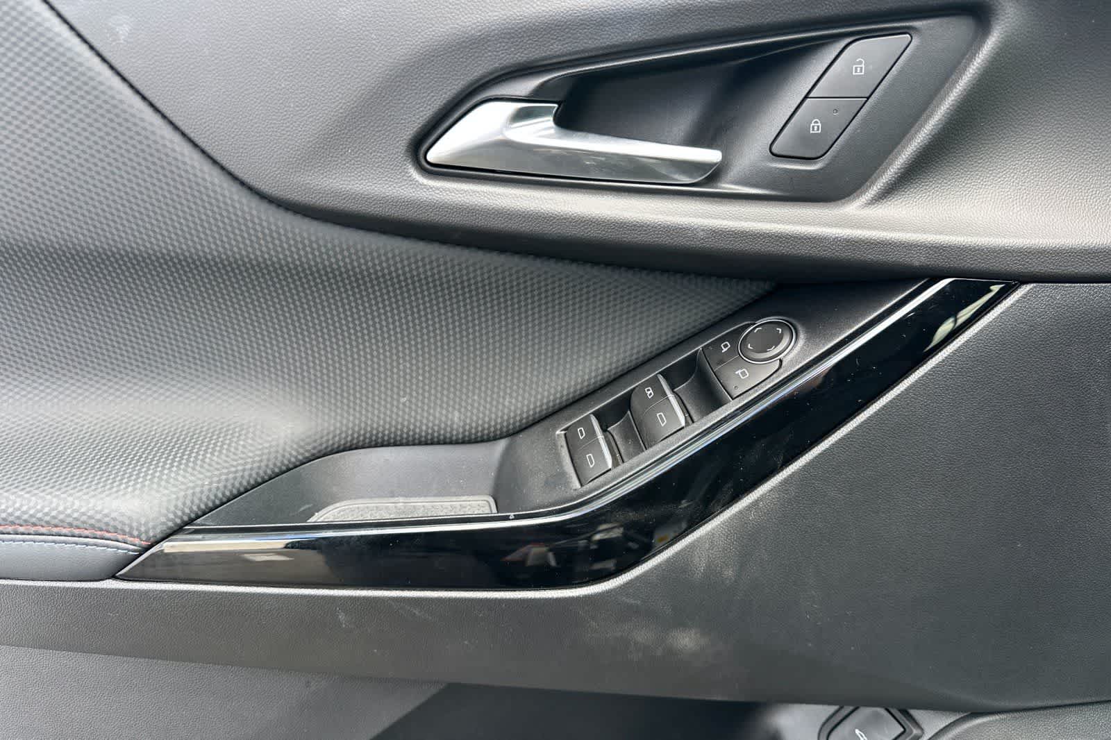 Thumbnail: 2026 Chevrolet Equinox - 12