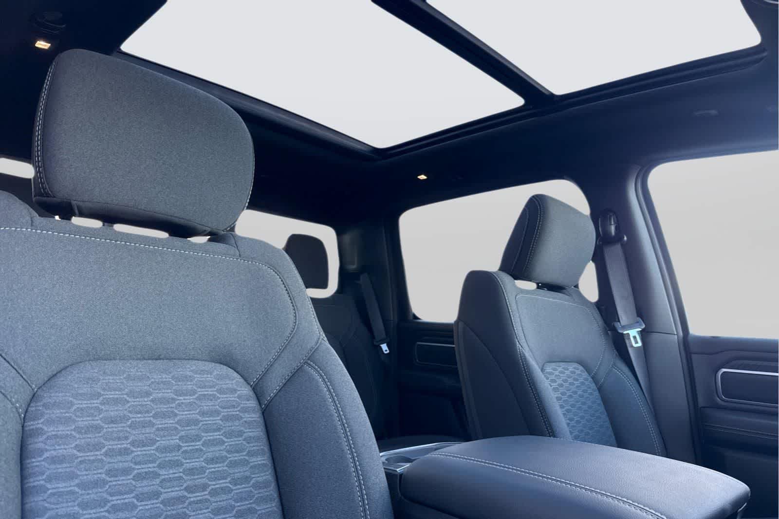 Thumbnail: 2026 RAM 1500 - 17