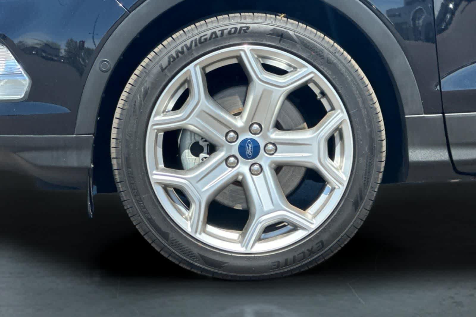 Thumbnail: 2019 Ford Escape - 31