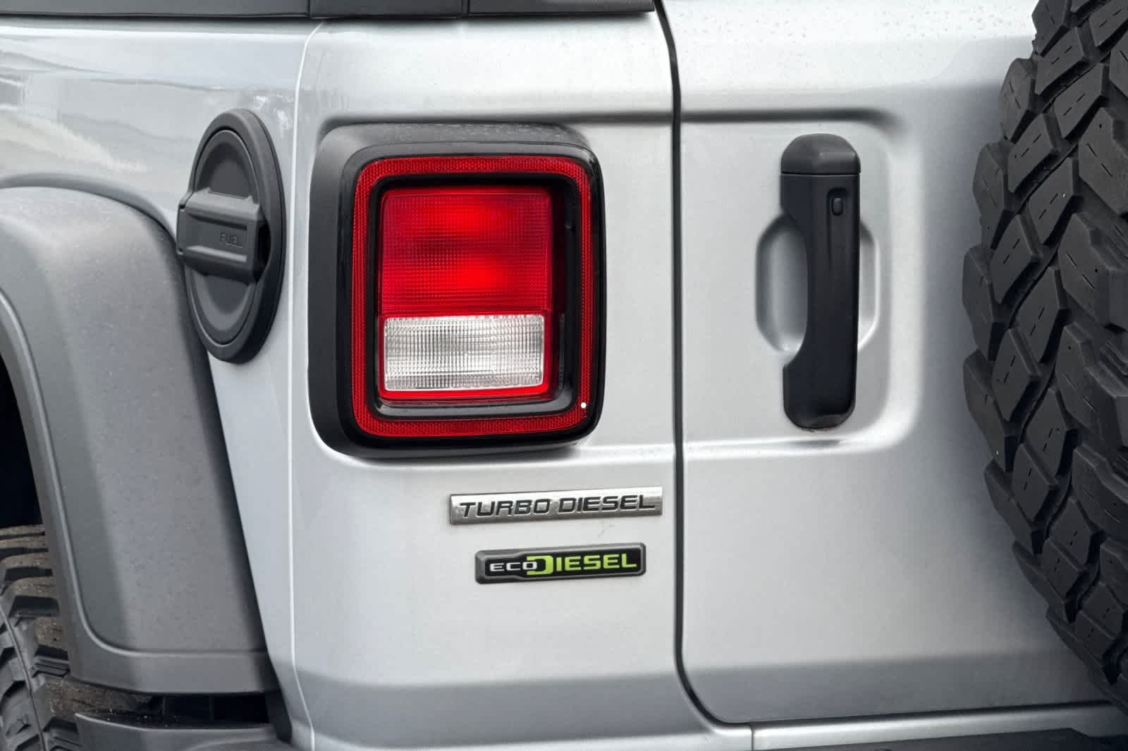 Thumbnail: 2022 Jeep Wrangler - 31